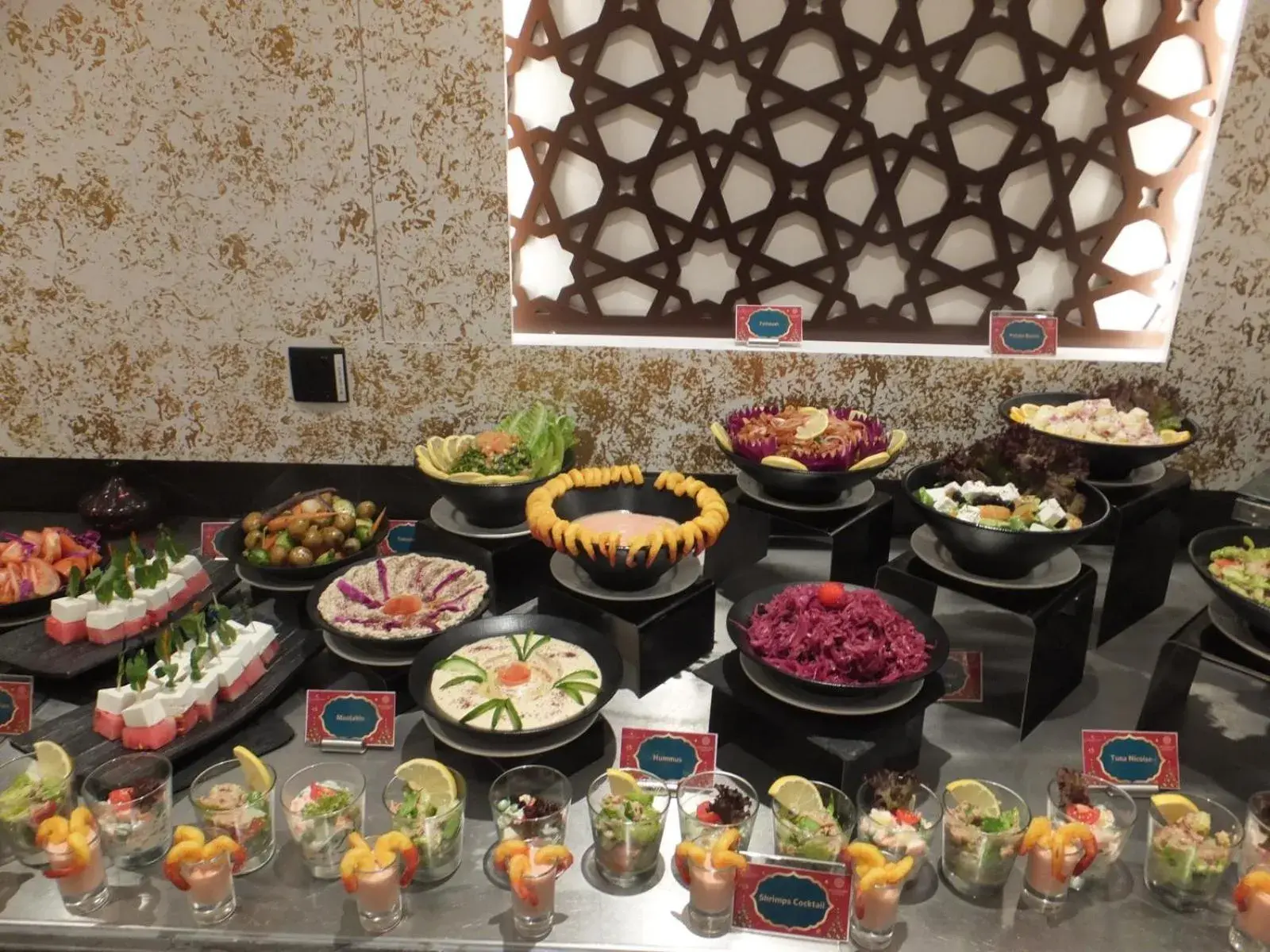 Restaurant/places to eat in Royal Concorde Hotel & Suite Restaurant/places to eat in Royal Concorde Hotel & Suite