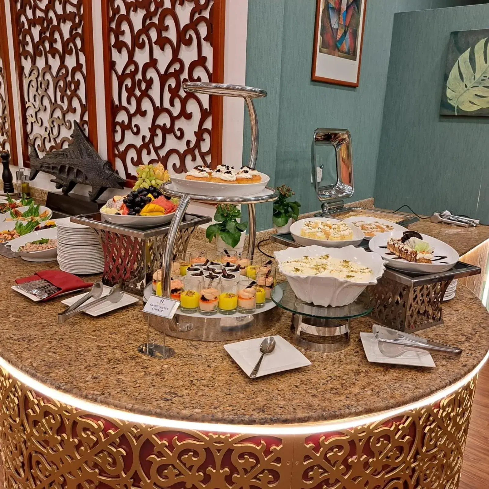 Restaurant/places to eat in Royal Concorde Hotel & Suite Restaurant/places to eat in Royal Concorde Hotel & Suite