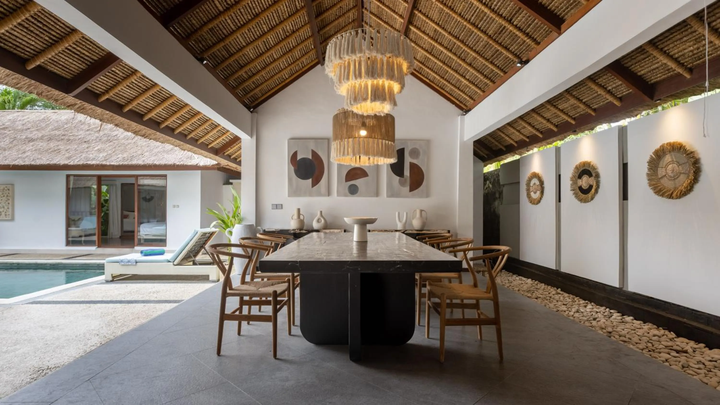 Spaceous 6BR Villa with Garden - Perfect for Groups & Families