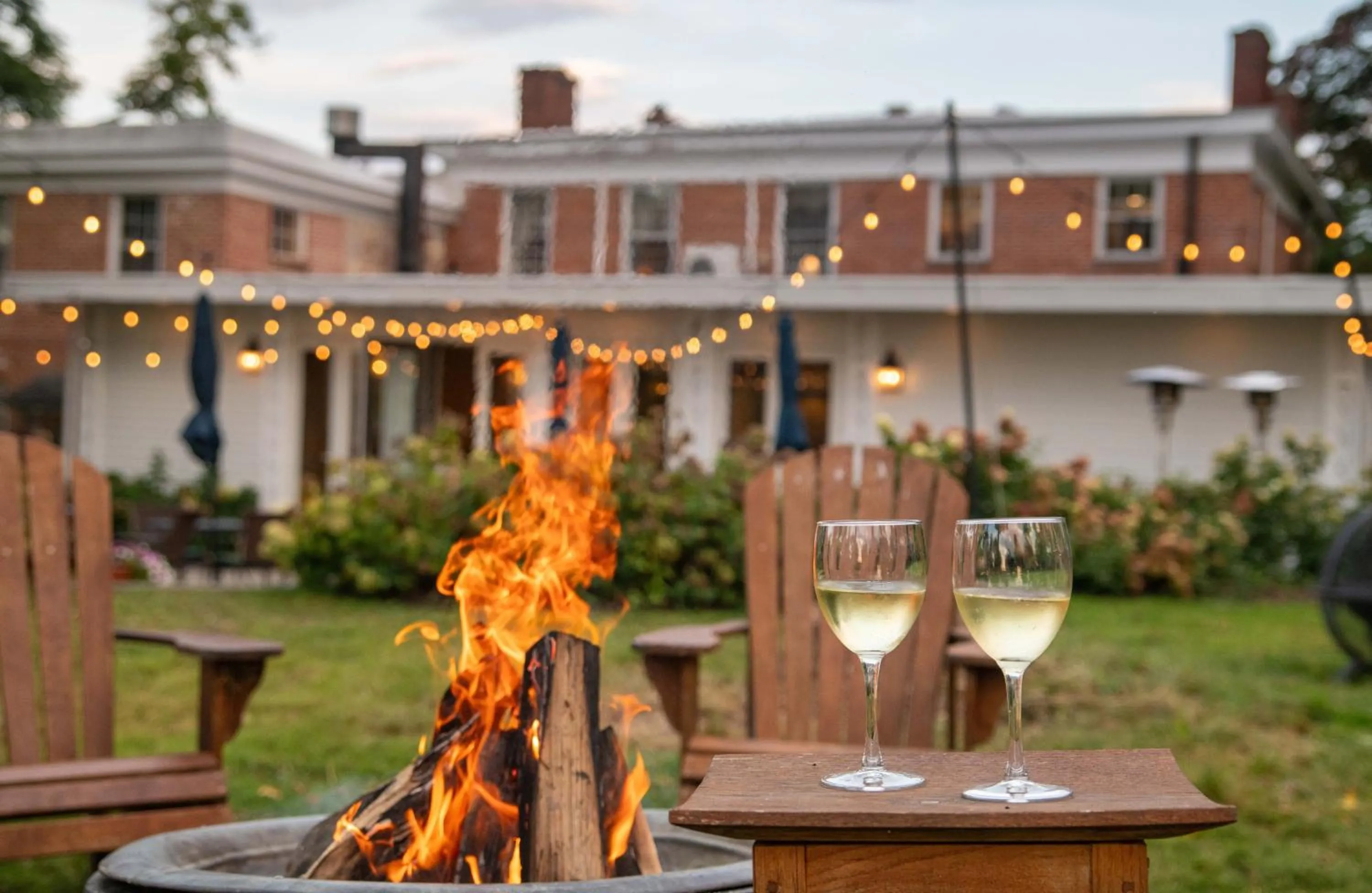 Patio in Cromwell Manor Inn