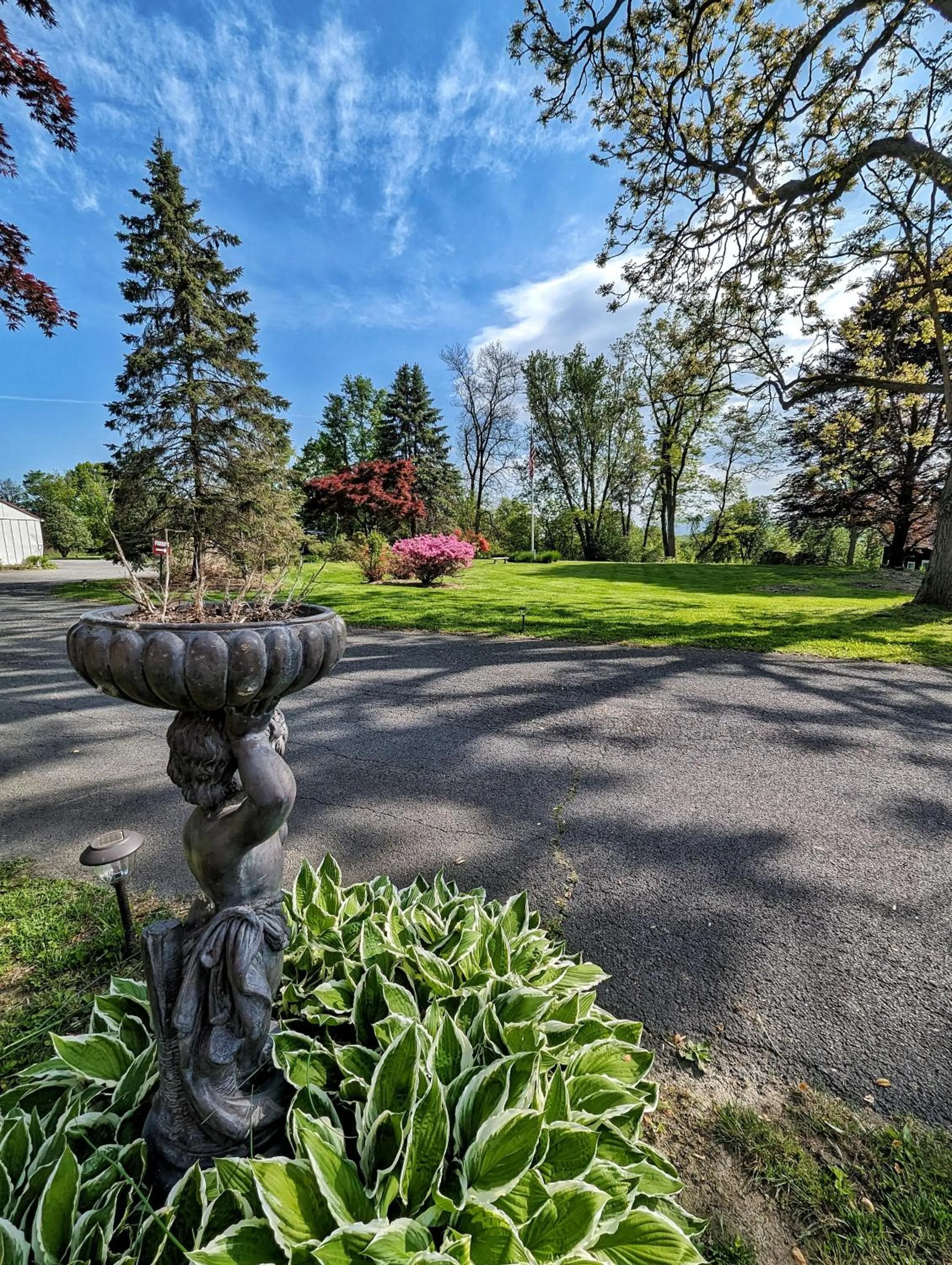 Natural landscape in Cromwell Manor Inn