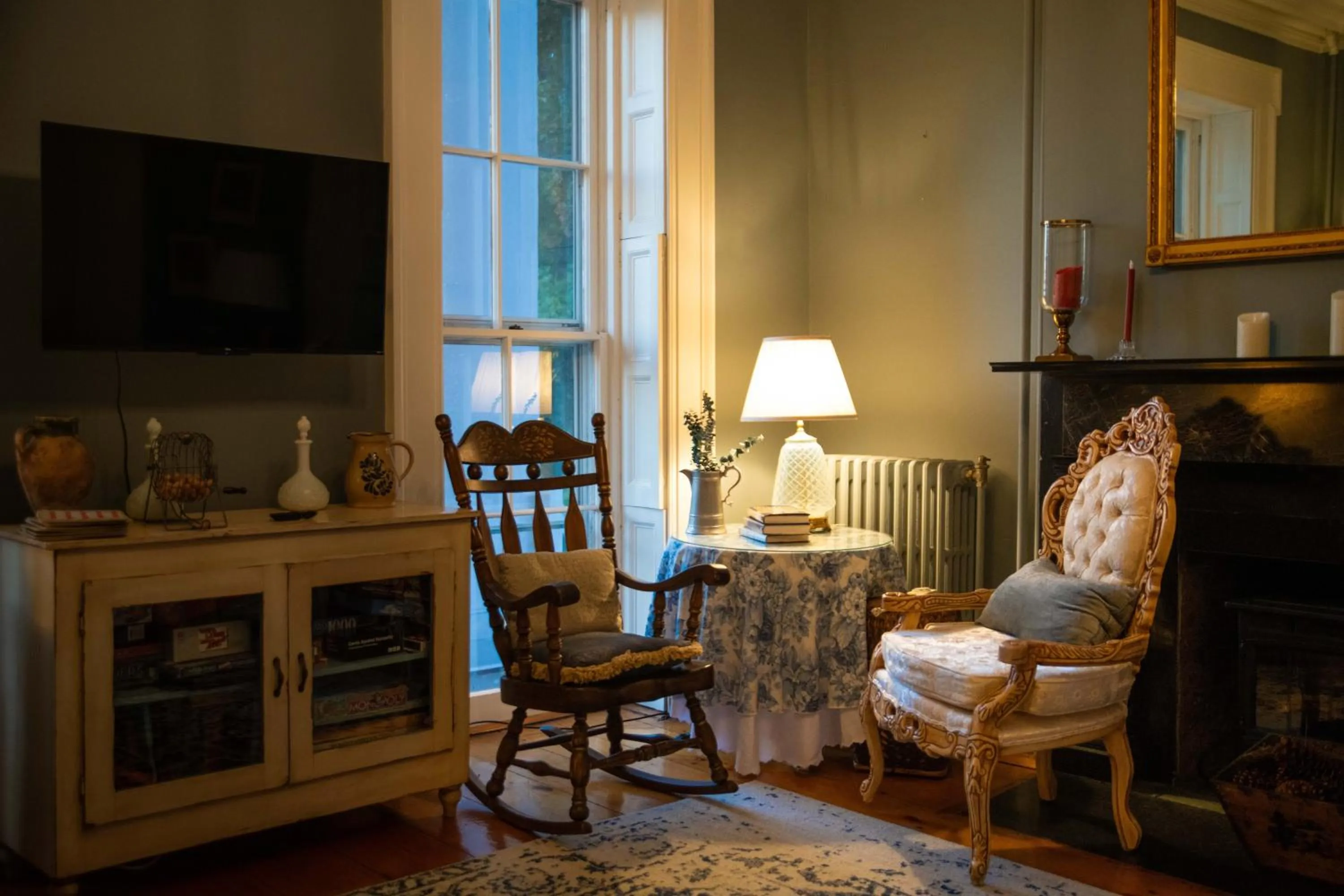 TV and multimedia in Cromwell Manor Inn