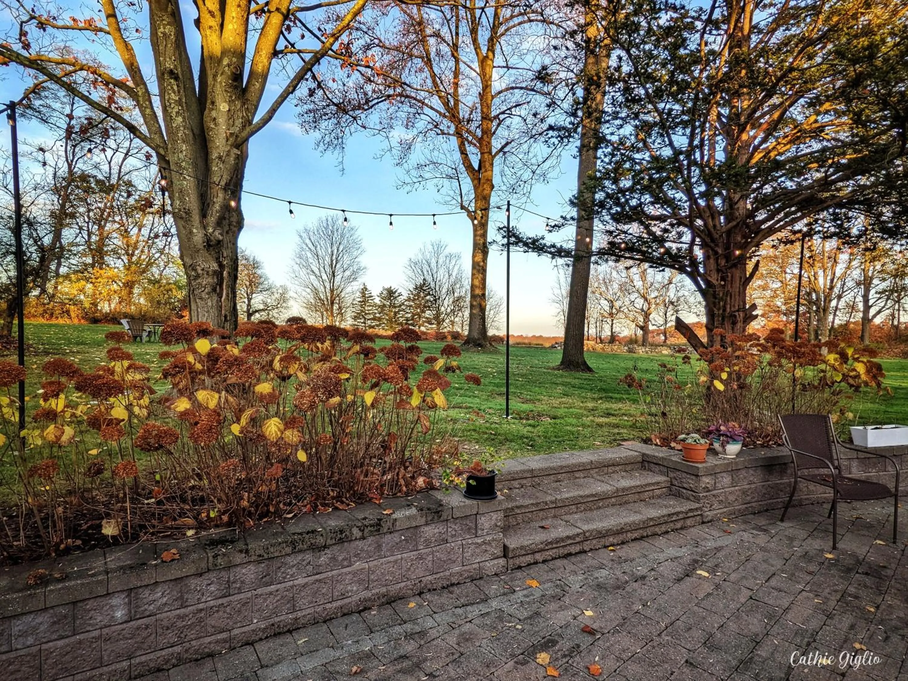 Spring in Cromwell Manor Inn