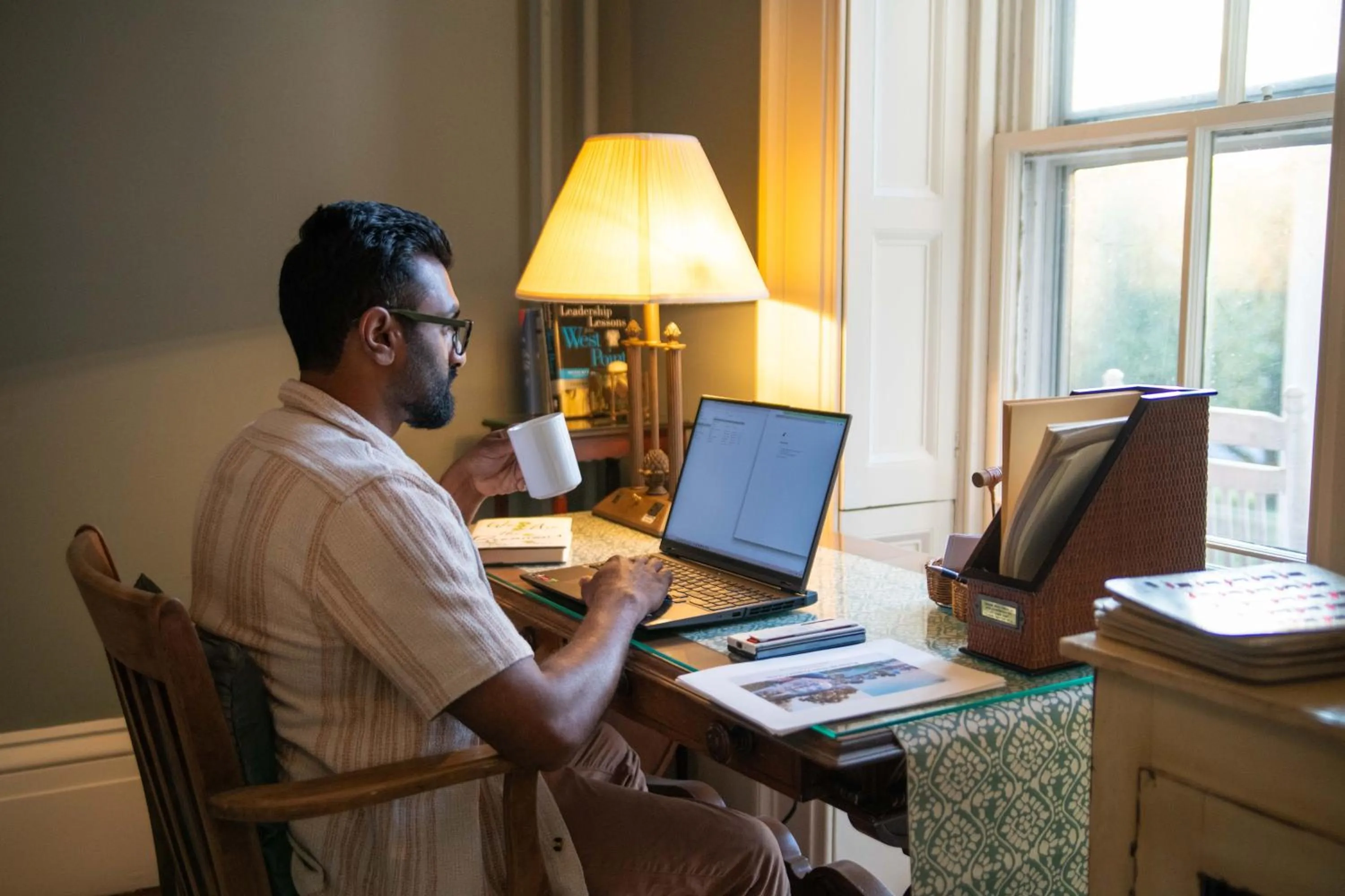 People in Cromwell Manor Inn