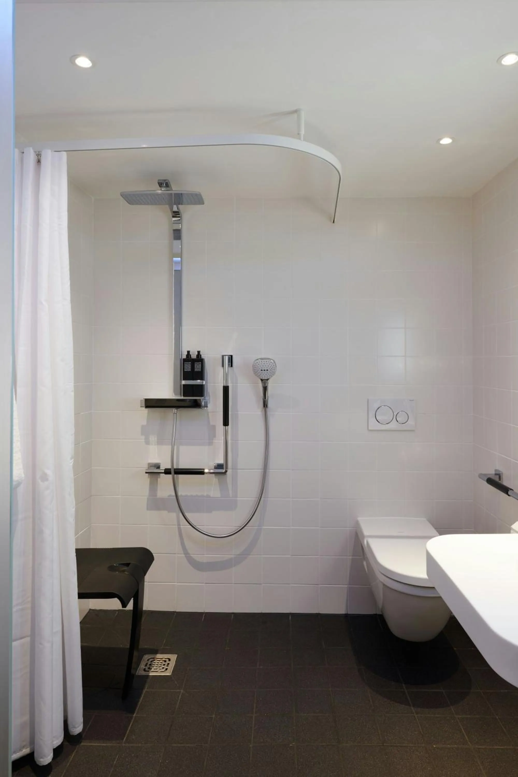 Bedroom in citizenM Paris Opera