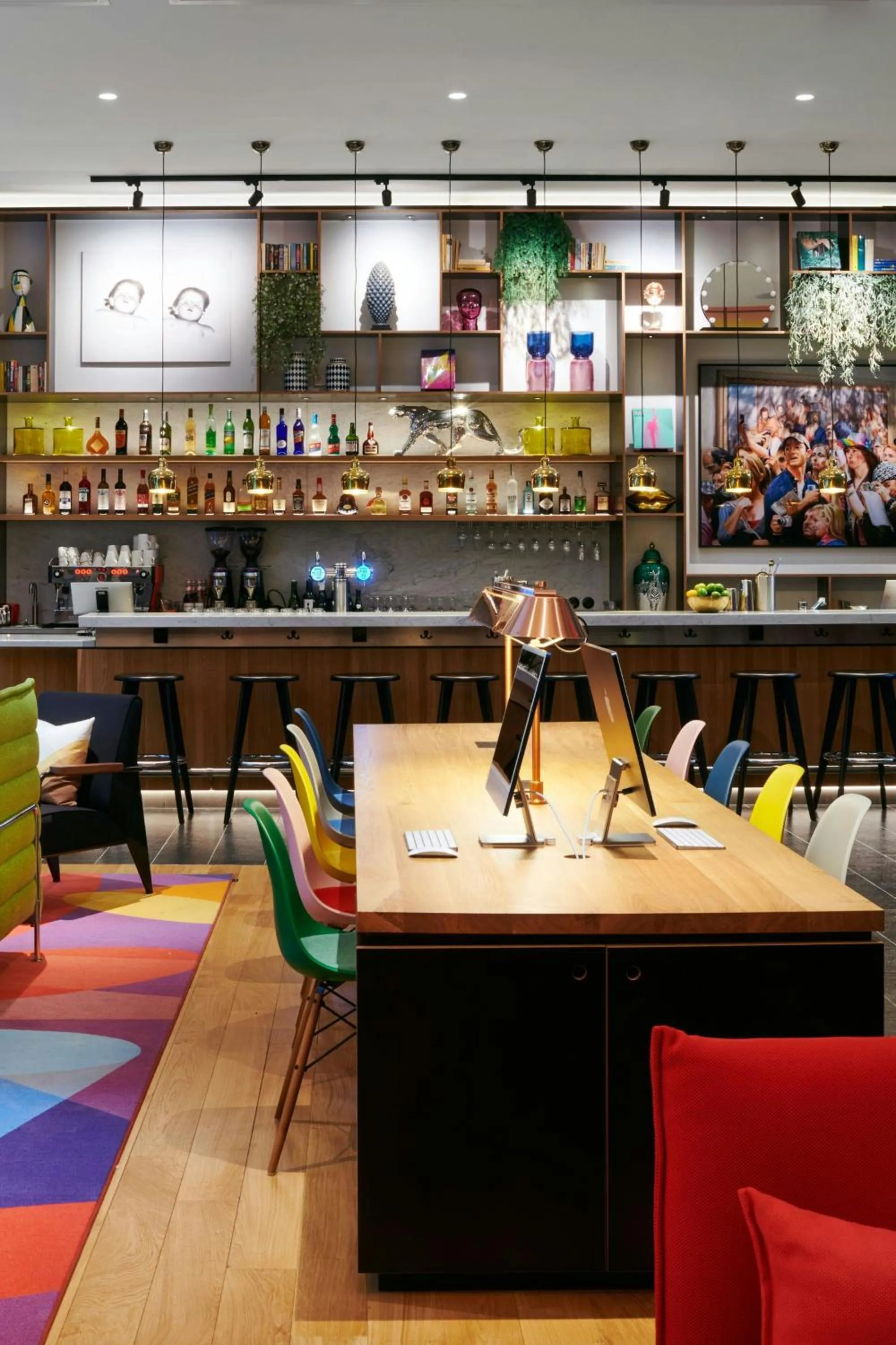 Lobby or reception in citizenM Paris Opera