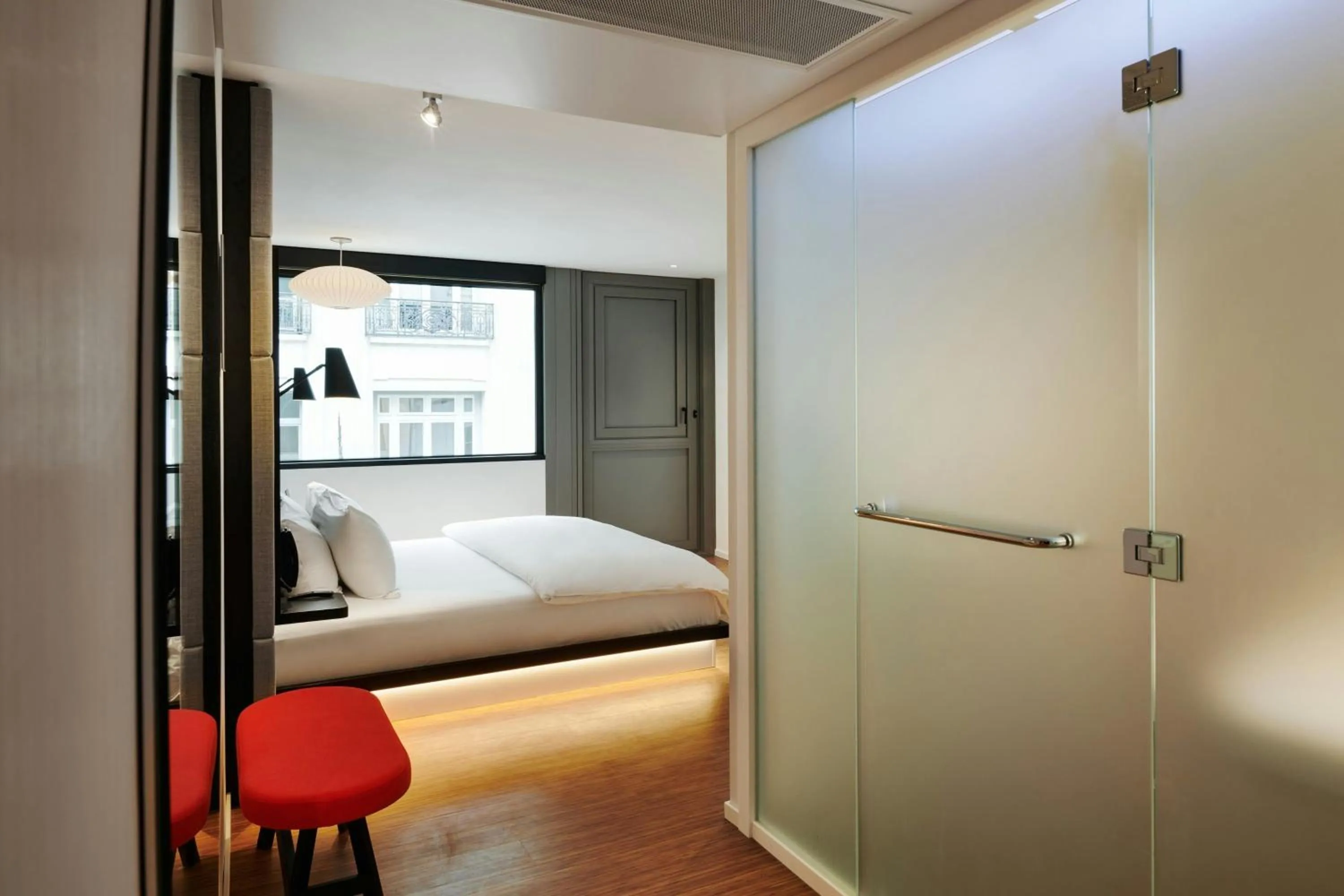Bedroom, Bed in citizenM Paris Opera