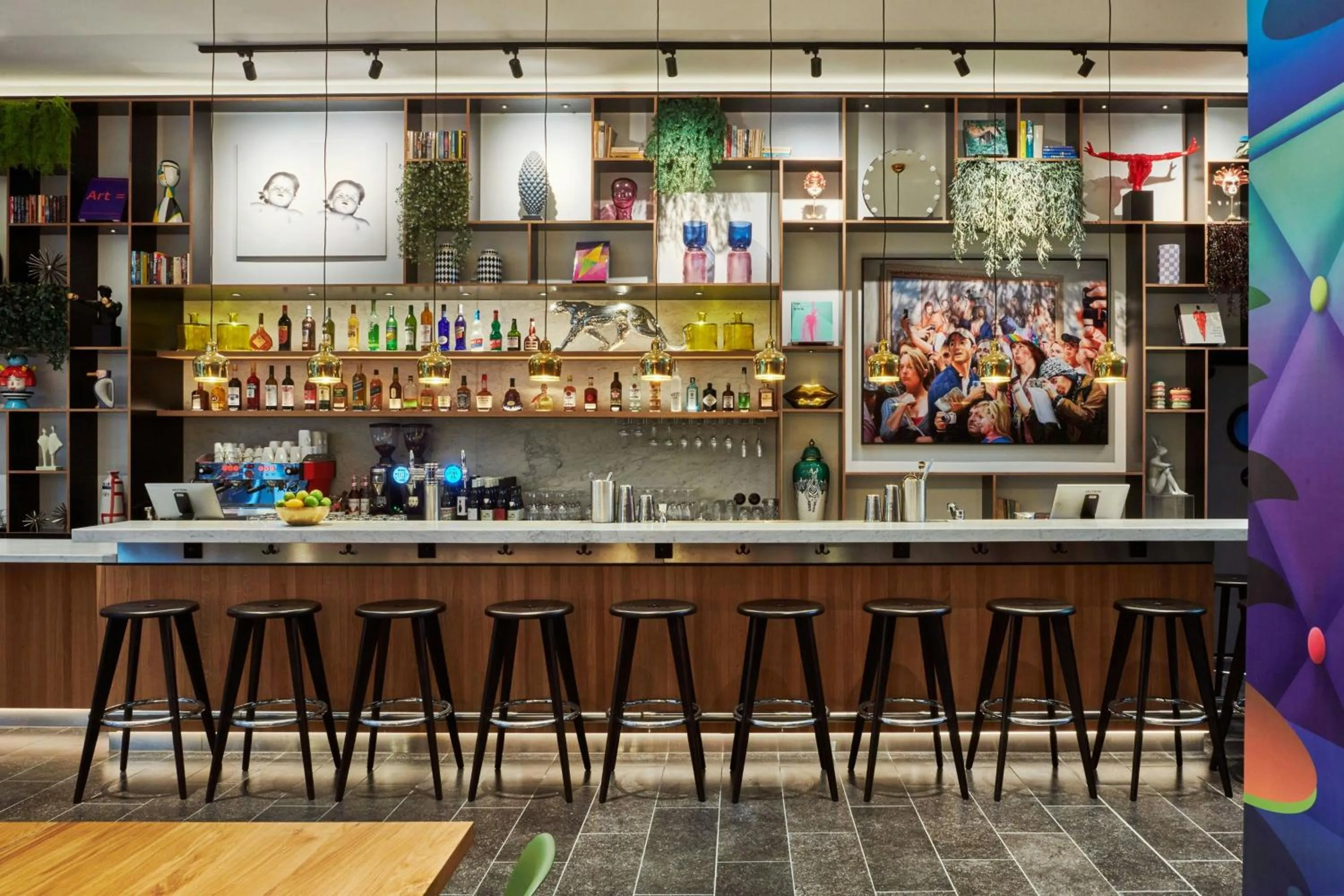 Restaurant/places to eat in citizenM Paris Opera