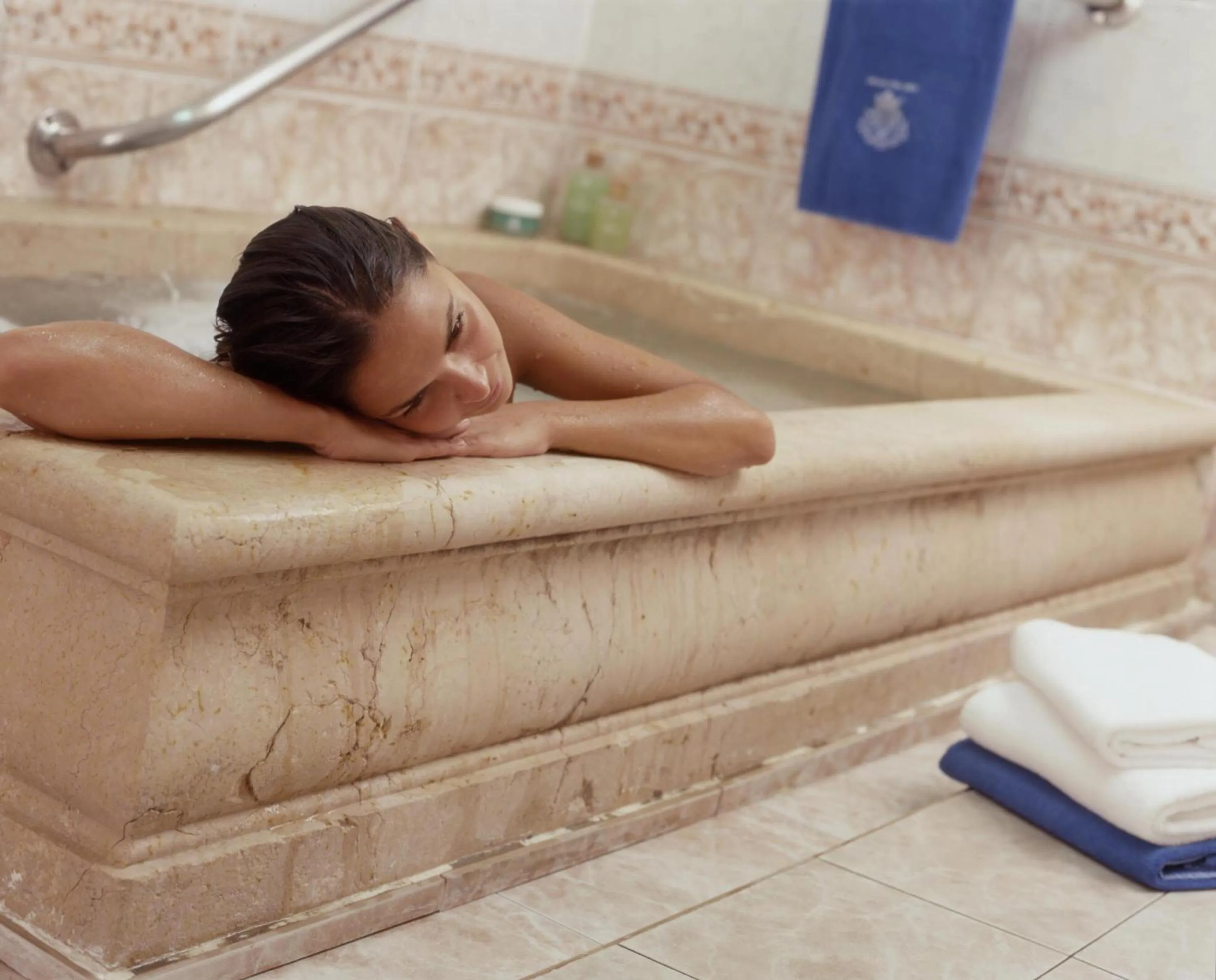 Spa and wellness centre/facilities in Hotel Parque Balneario Termas Pallares