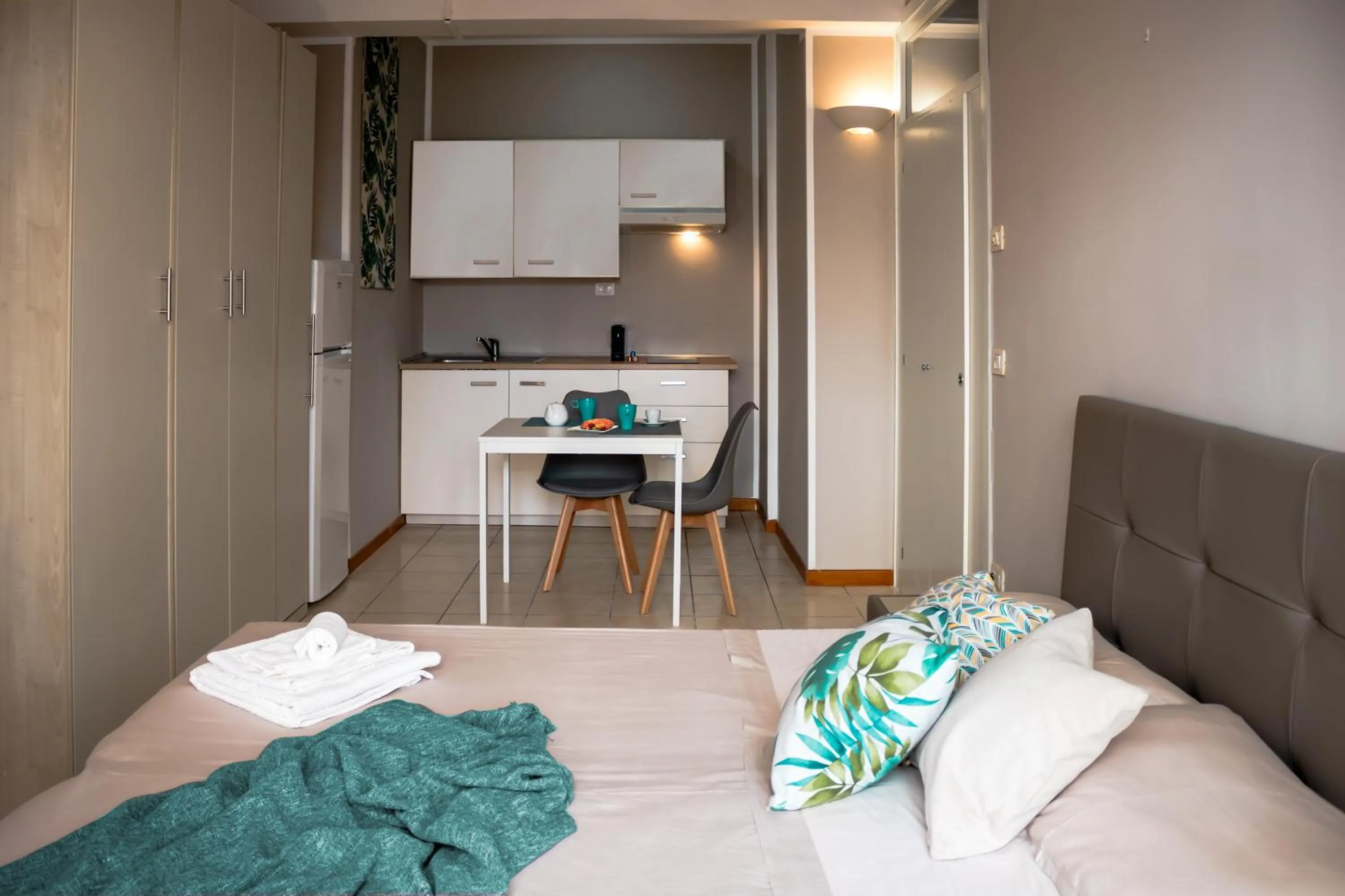 Photo of the whole room, Bed in Residence Marittimo Riccione