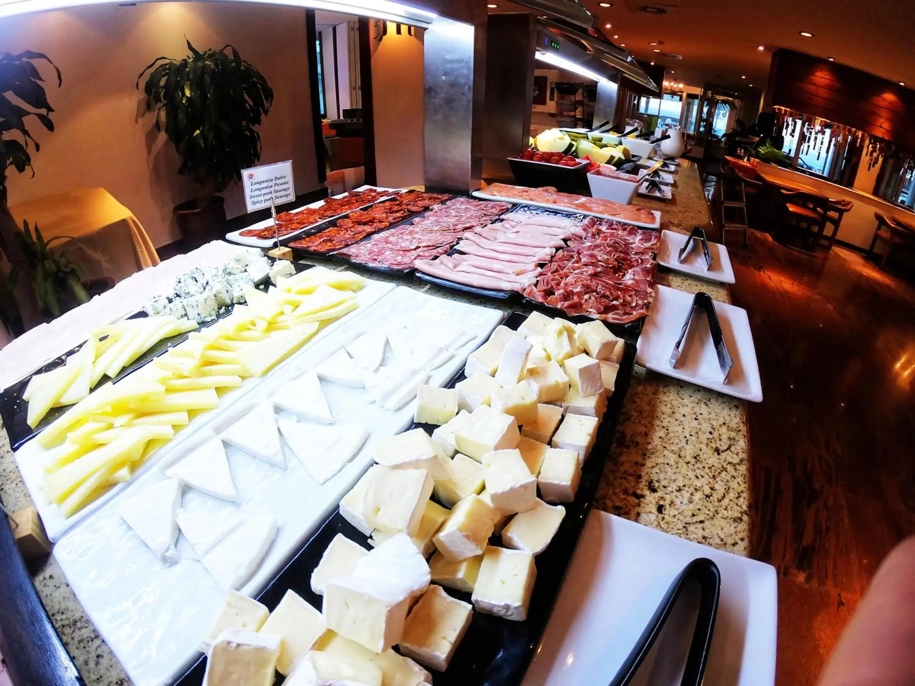 Buffet breakfast in Hotel Apartamentos Bajondillo Buffet breakfast in Hotel Apartamentos Bajondillo