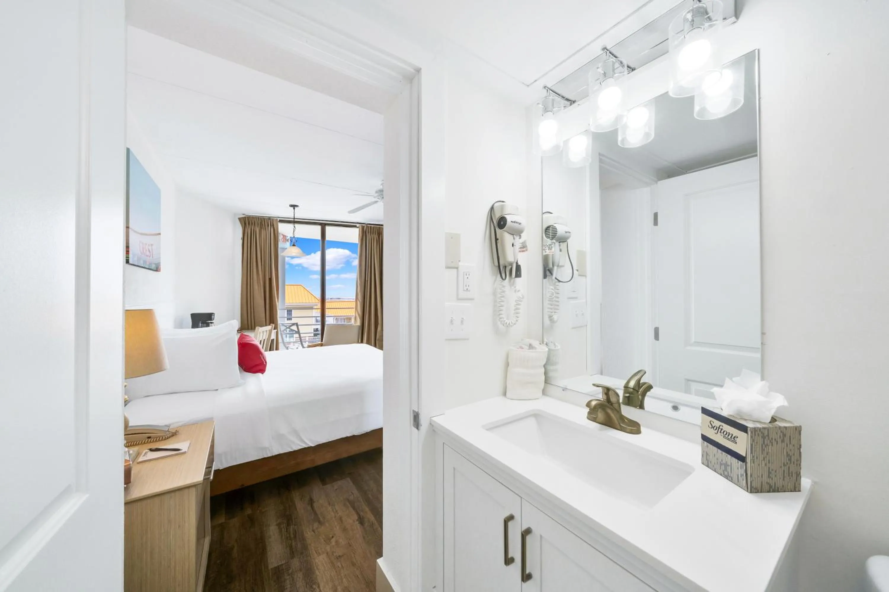 Bed in Madison Resort Wildwood Crest