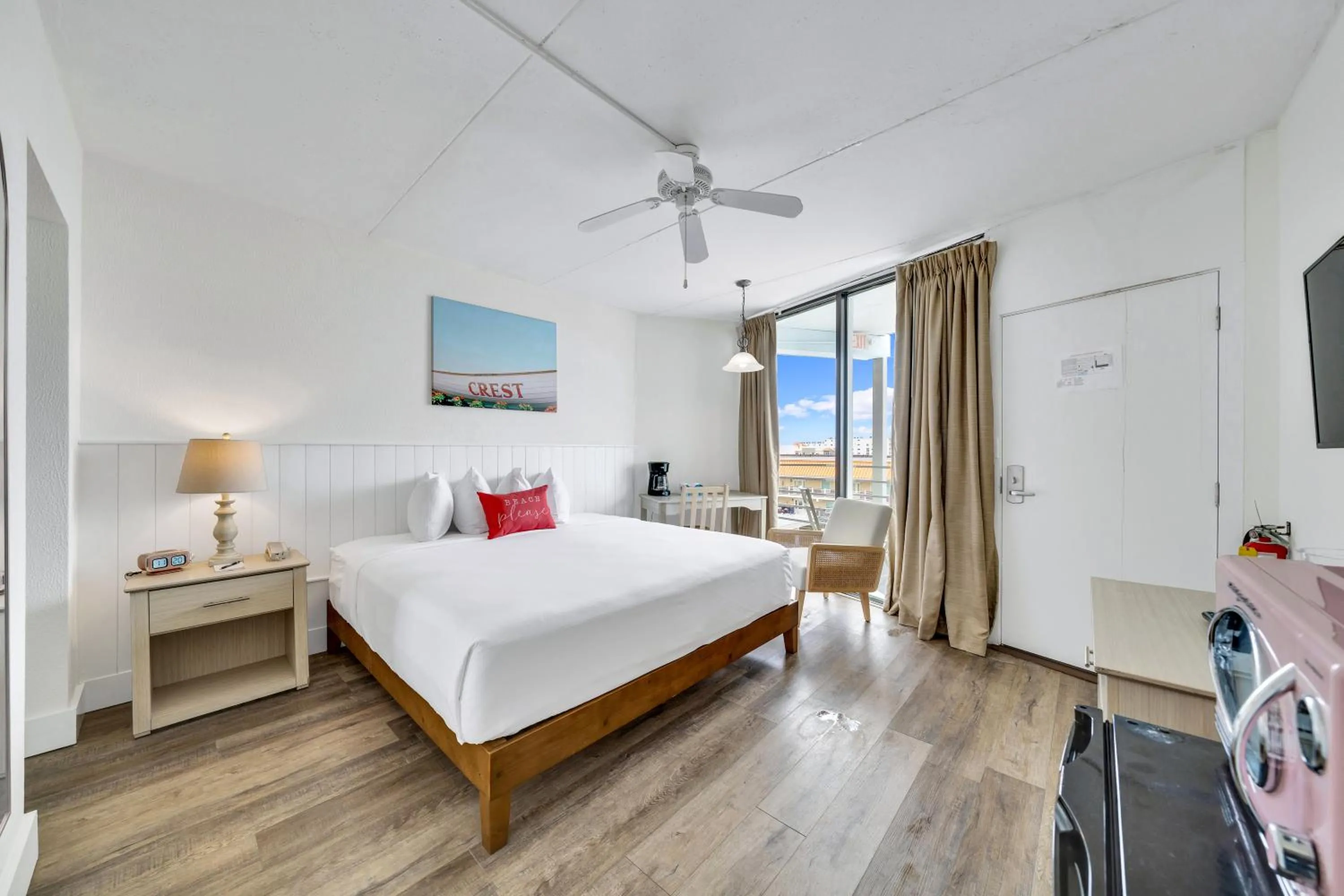 Bedroom, Bed in Madison Resort Wildwood Crest