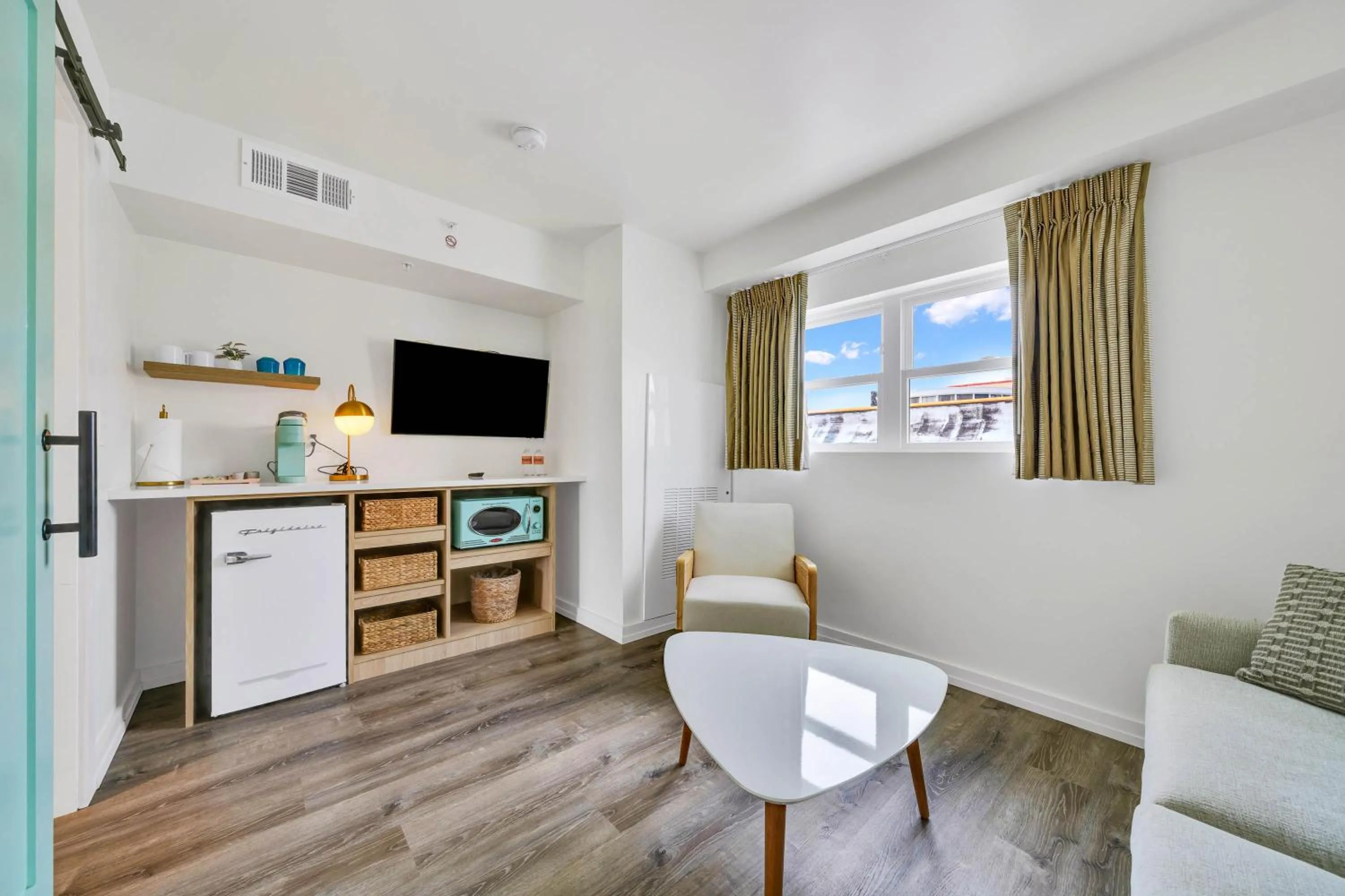 Living room in Madison Resort Wildwood Crest