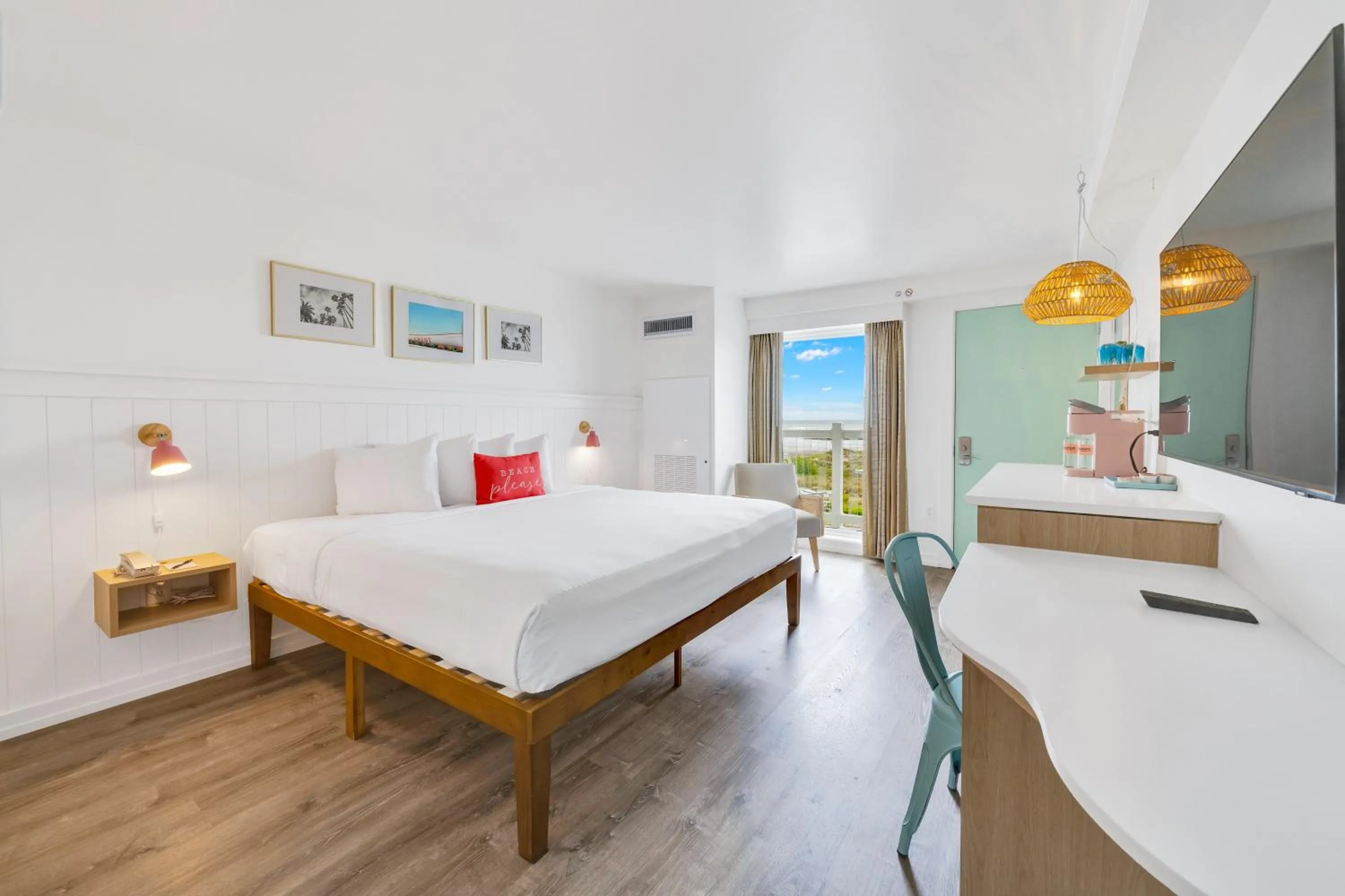 Bedroom, Bed in Madison Resort Wildwood Crest