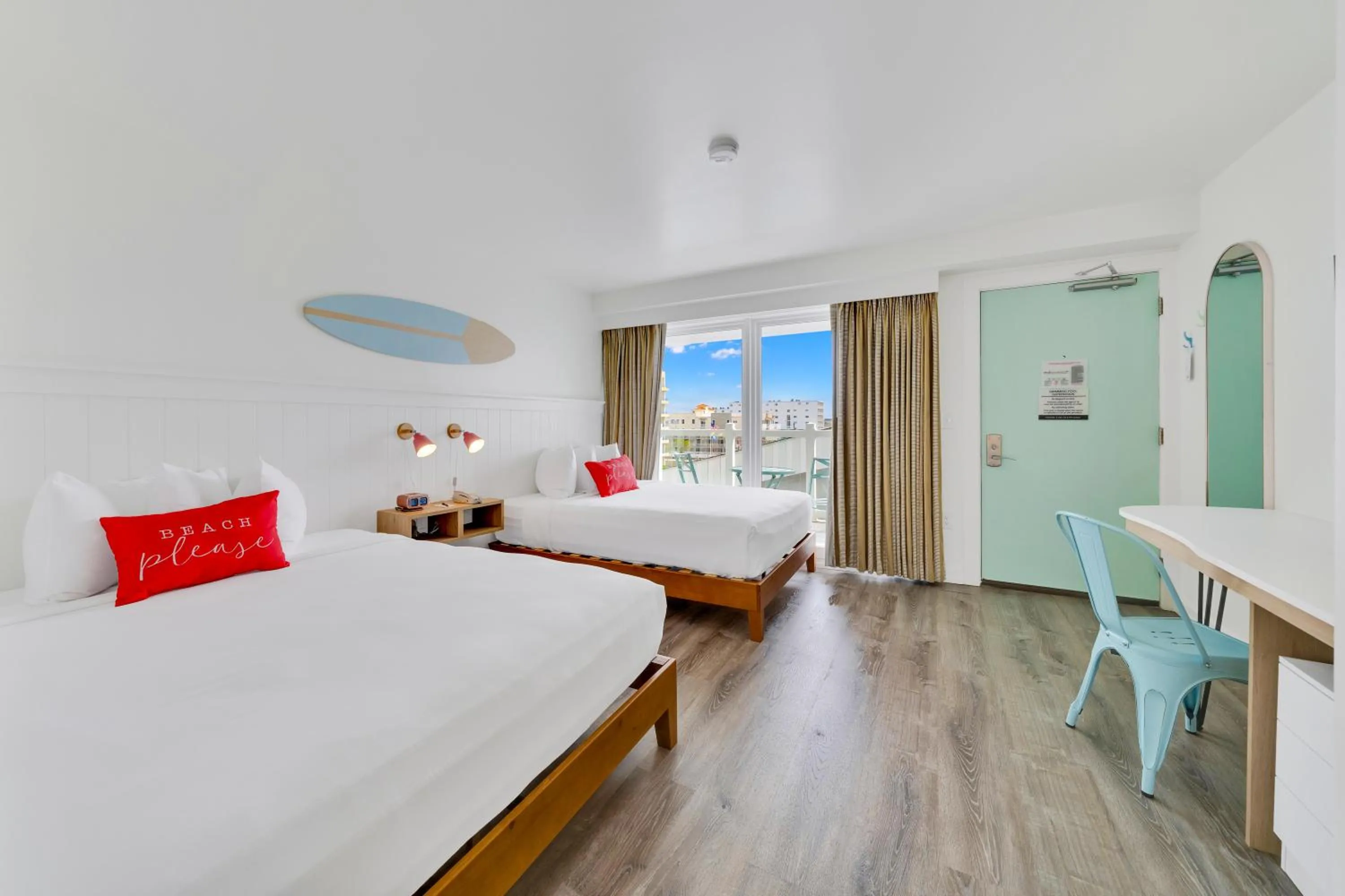 Bedroom, Bed in Madison Resort Wildwood Crest