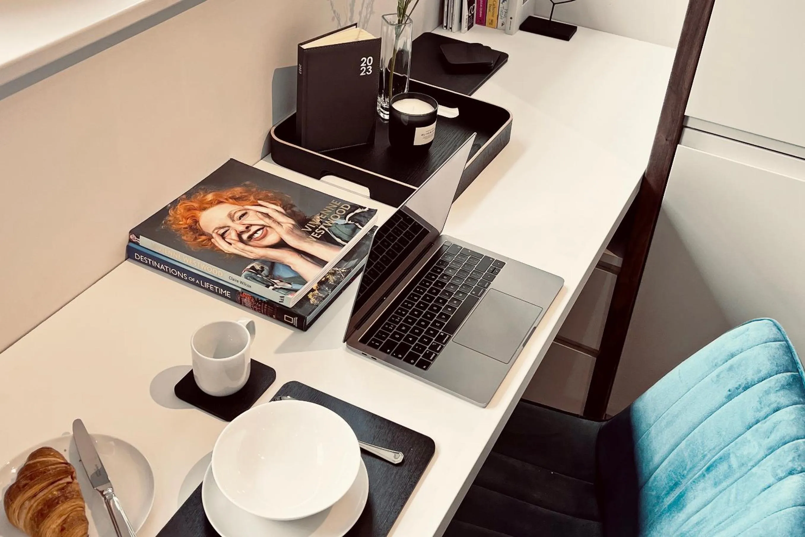 Seating area in Vive Hotel