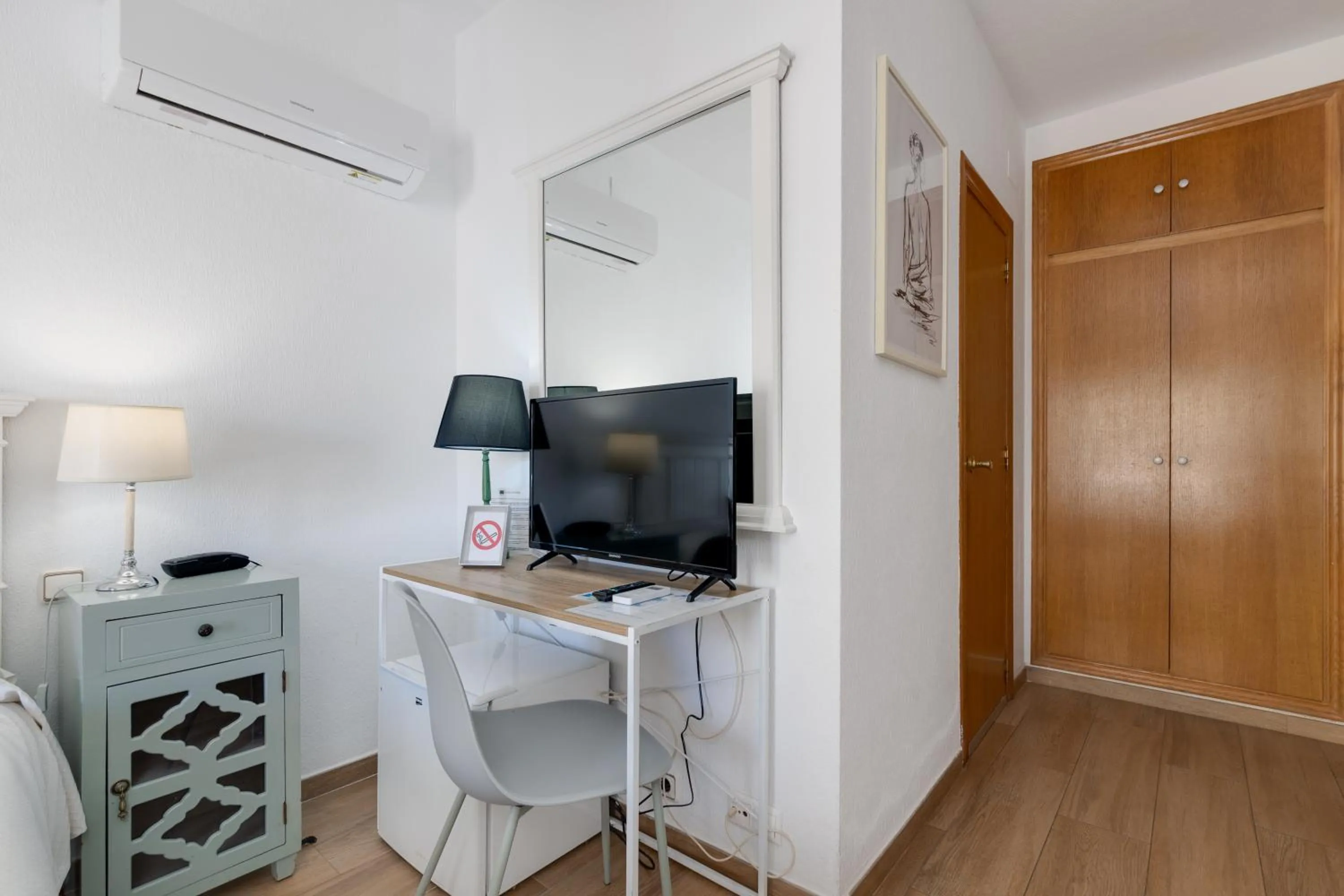 Bedroom in Hotel Madrid