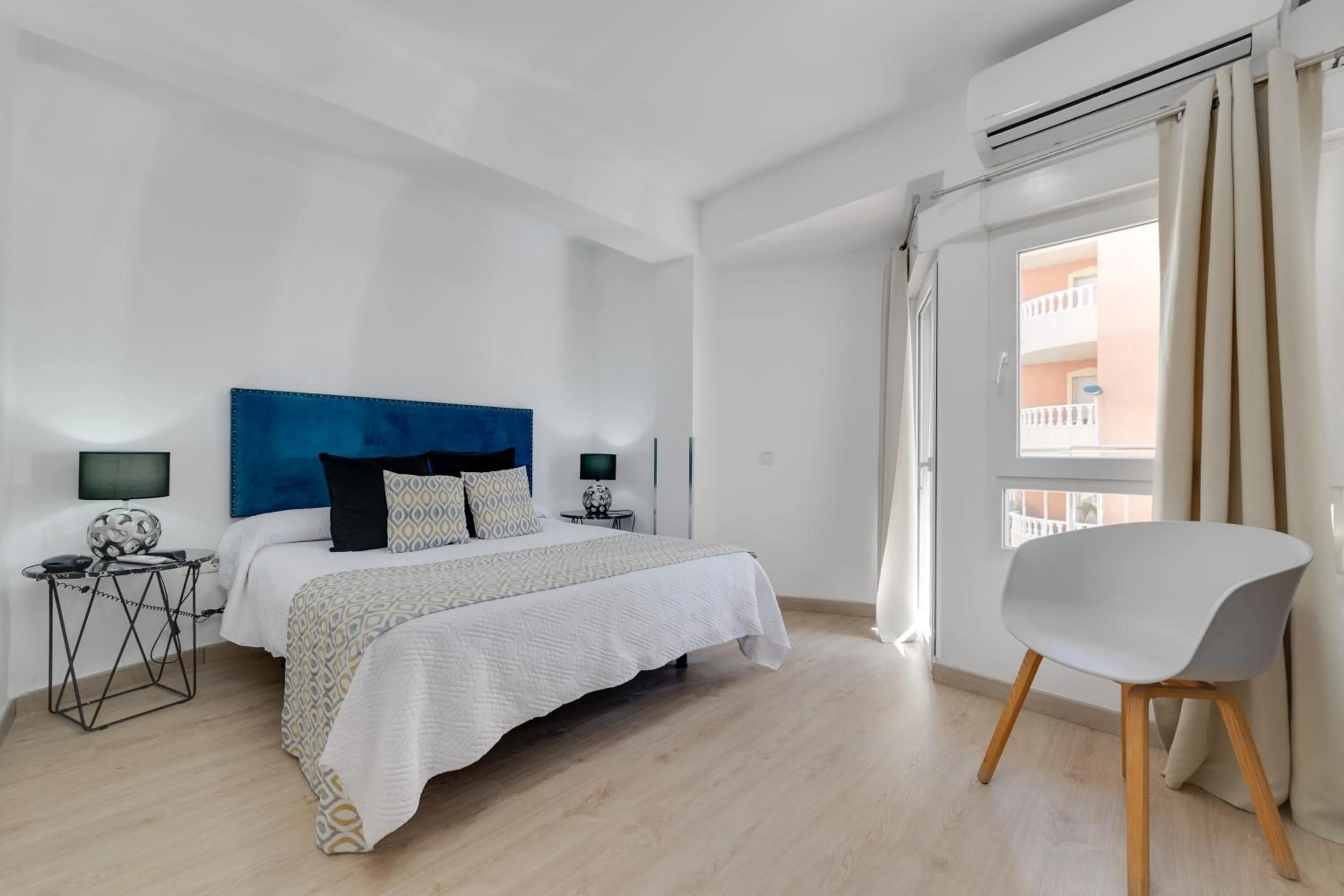 Photo of the whole room, Bed in Hotel Madrid