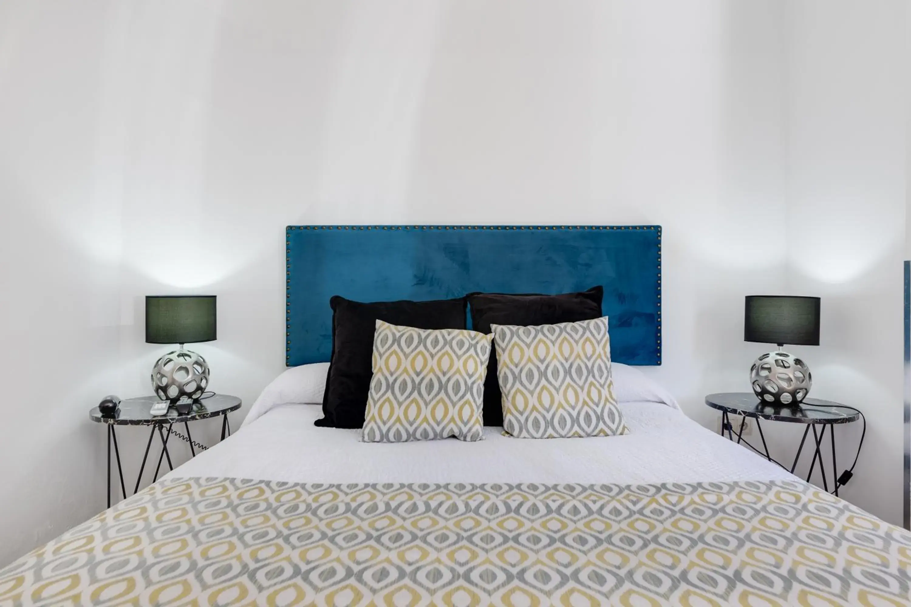 Bedroom, Bed in Hotel Madrid Bedroom, Bed in Hotel Madrid