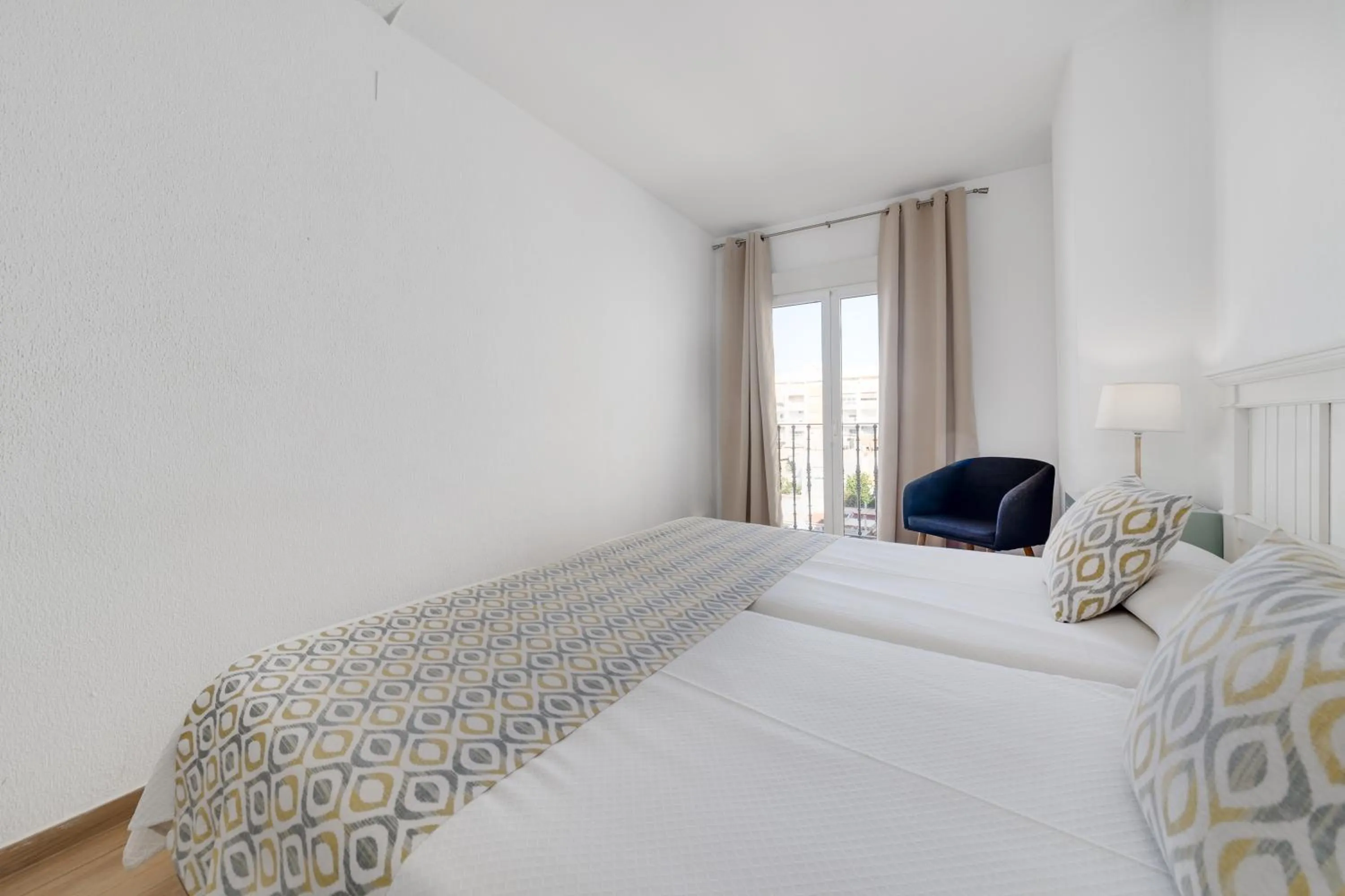 Bedroom, Bed in Hotel Madrid