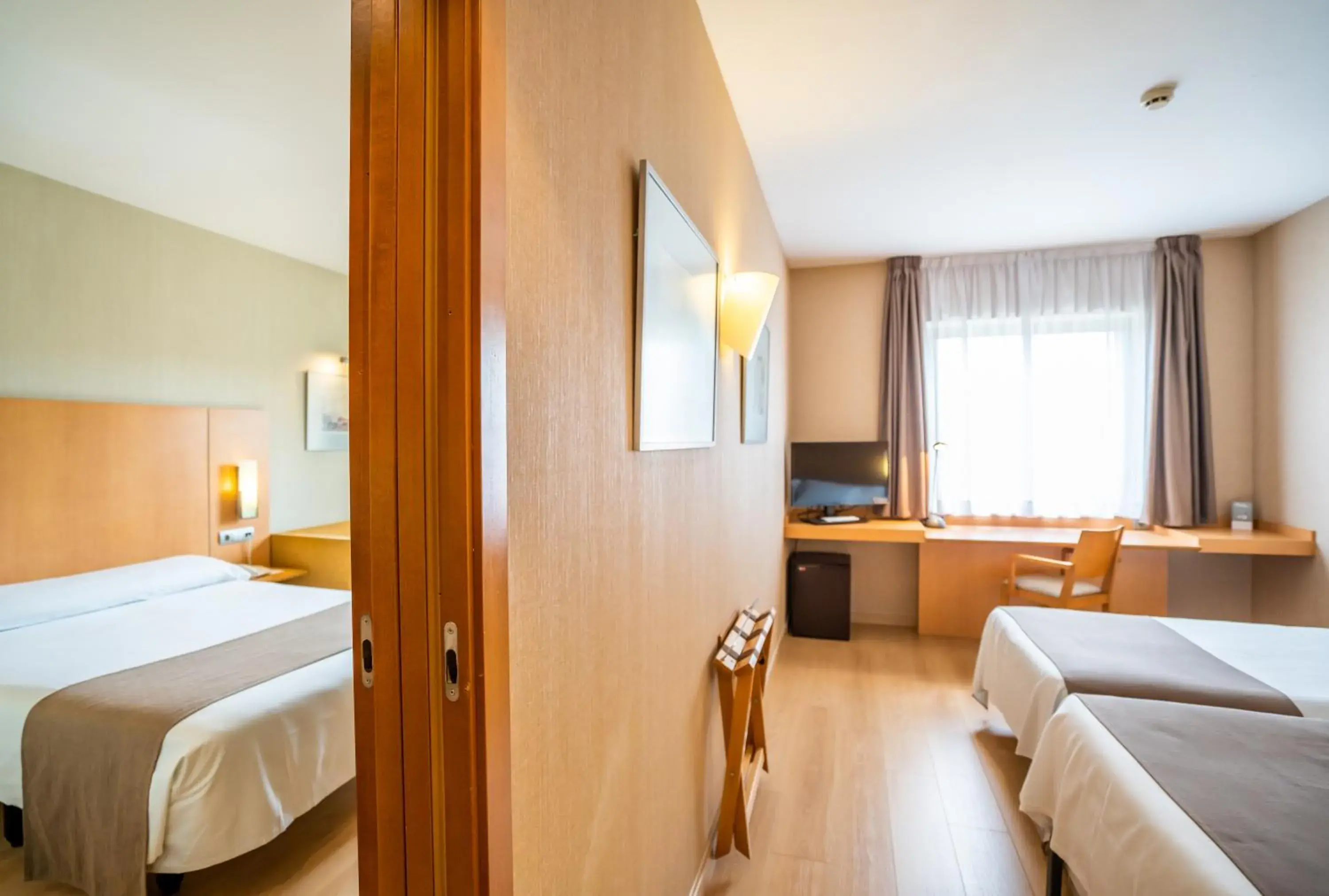 Two Connecting Double Rooms in Posadas De España Cartagena Two Connecting Double Rooms in Posadas De España Cartagena