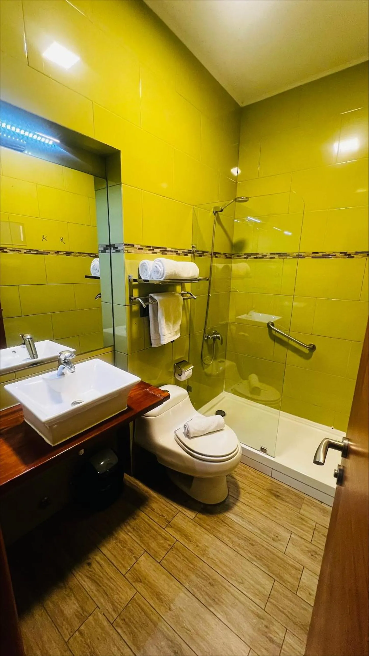 Shower in Hotel Boutique Casa Noble