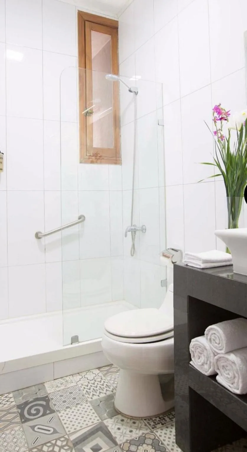 Shower in Hotel Boutique Casa Noble