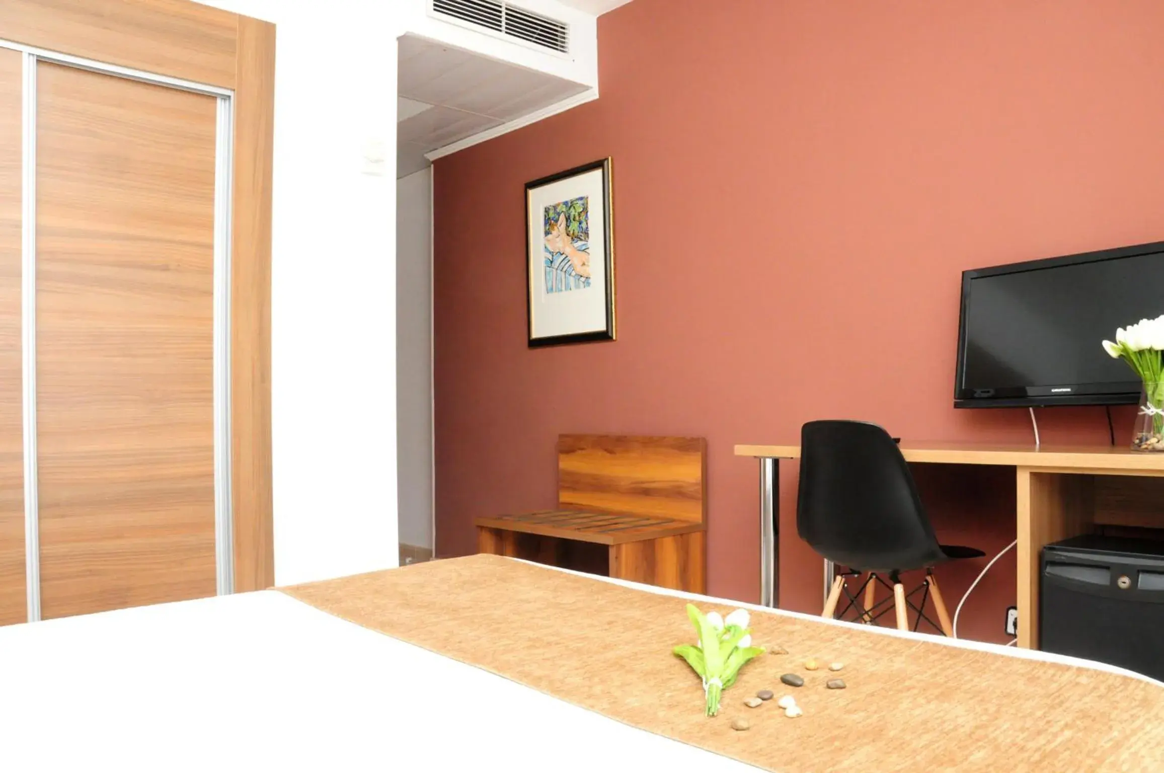 Photo of the whole room in Prince Park Photo of the whole room in Prince Park