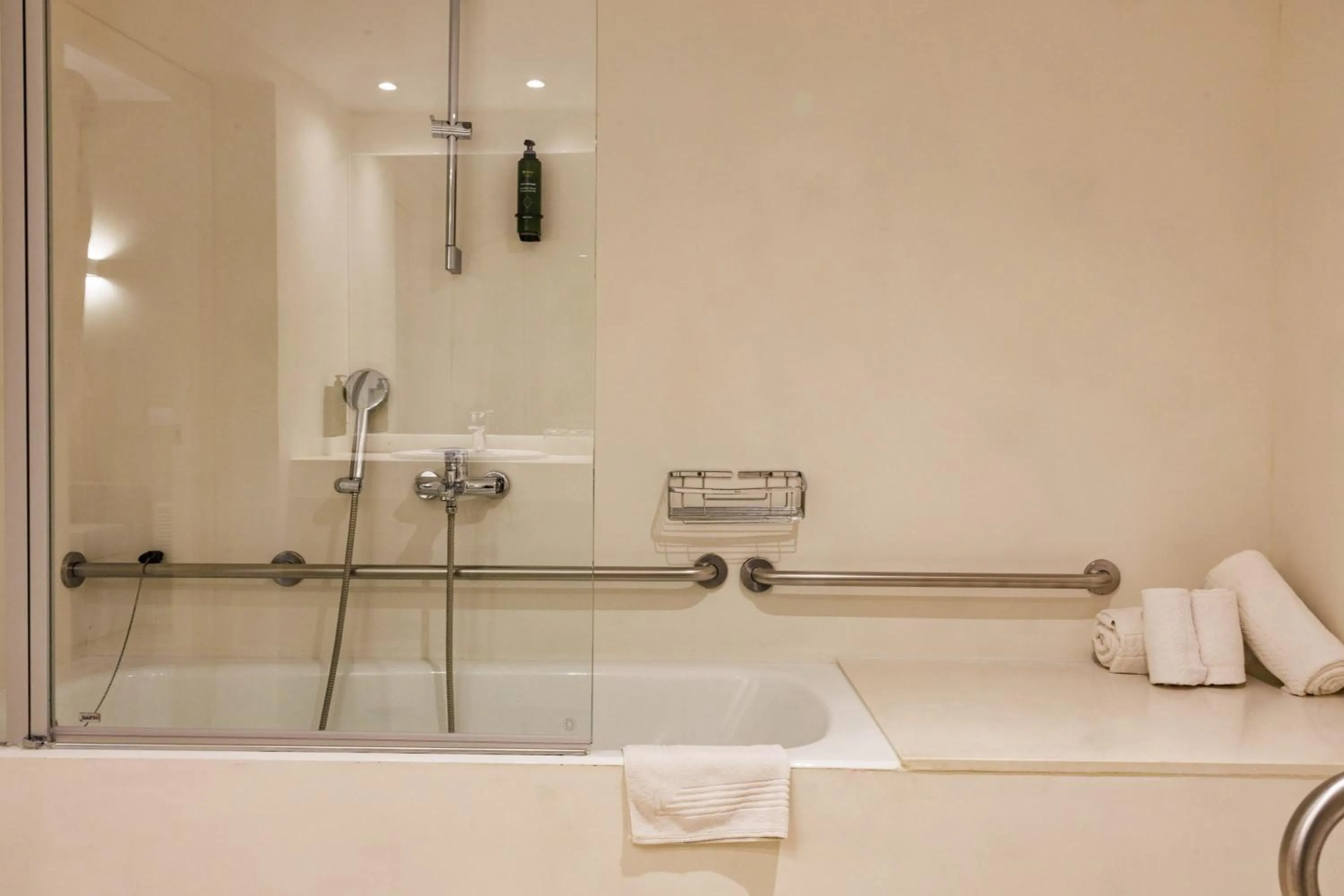 Bath in Minura Sur Menorca