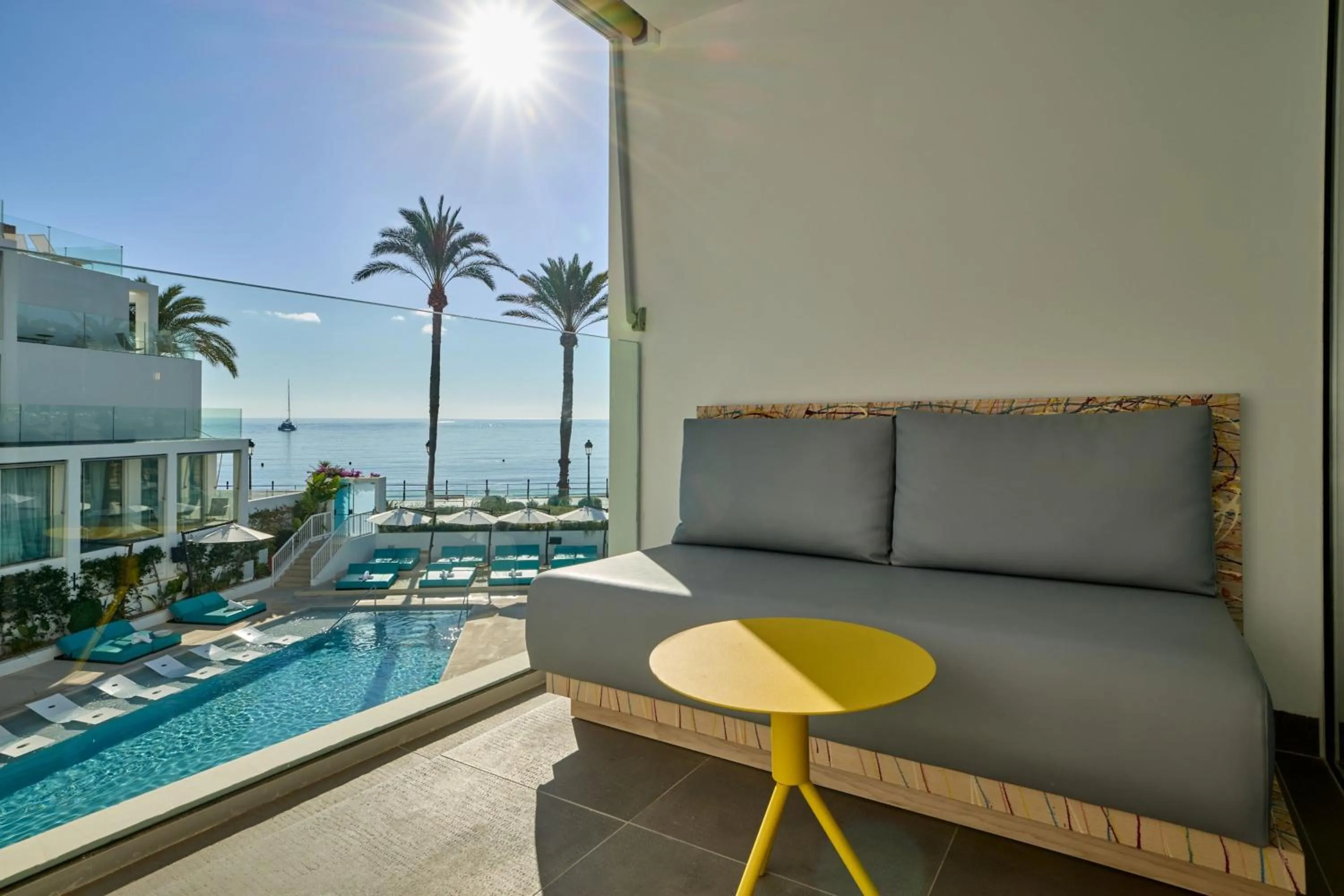 Photo of the whole room in W Ibiza