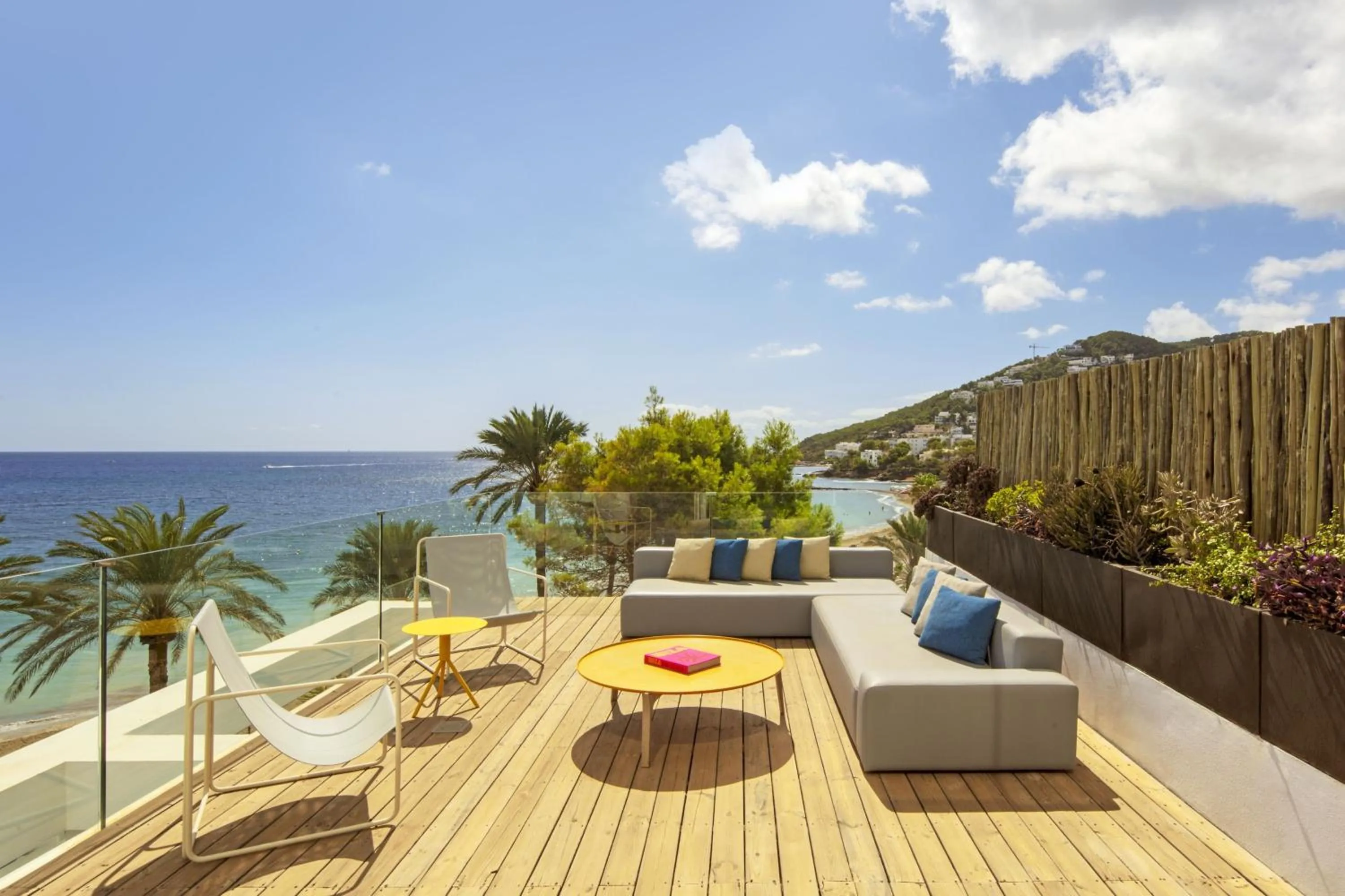 Photo of the whole room in W Ibiza