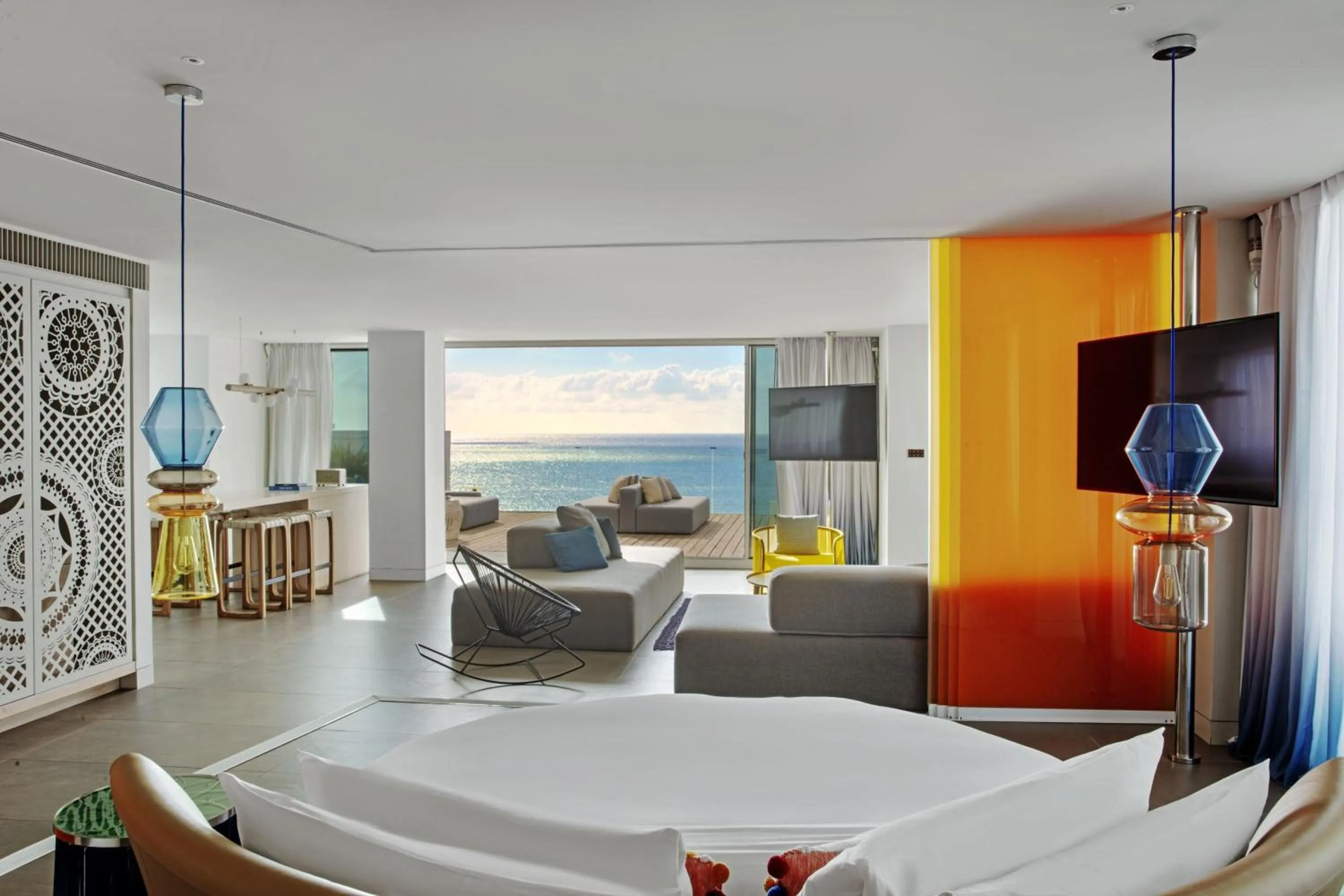 Photo of the whole room in W Ibiza