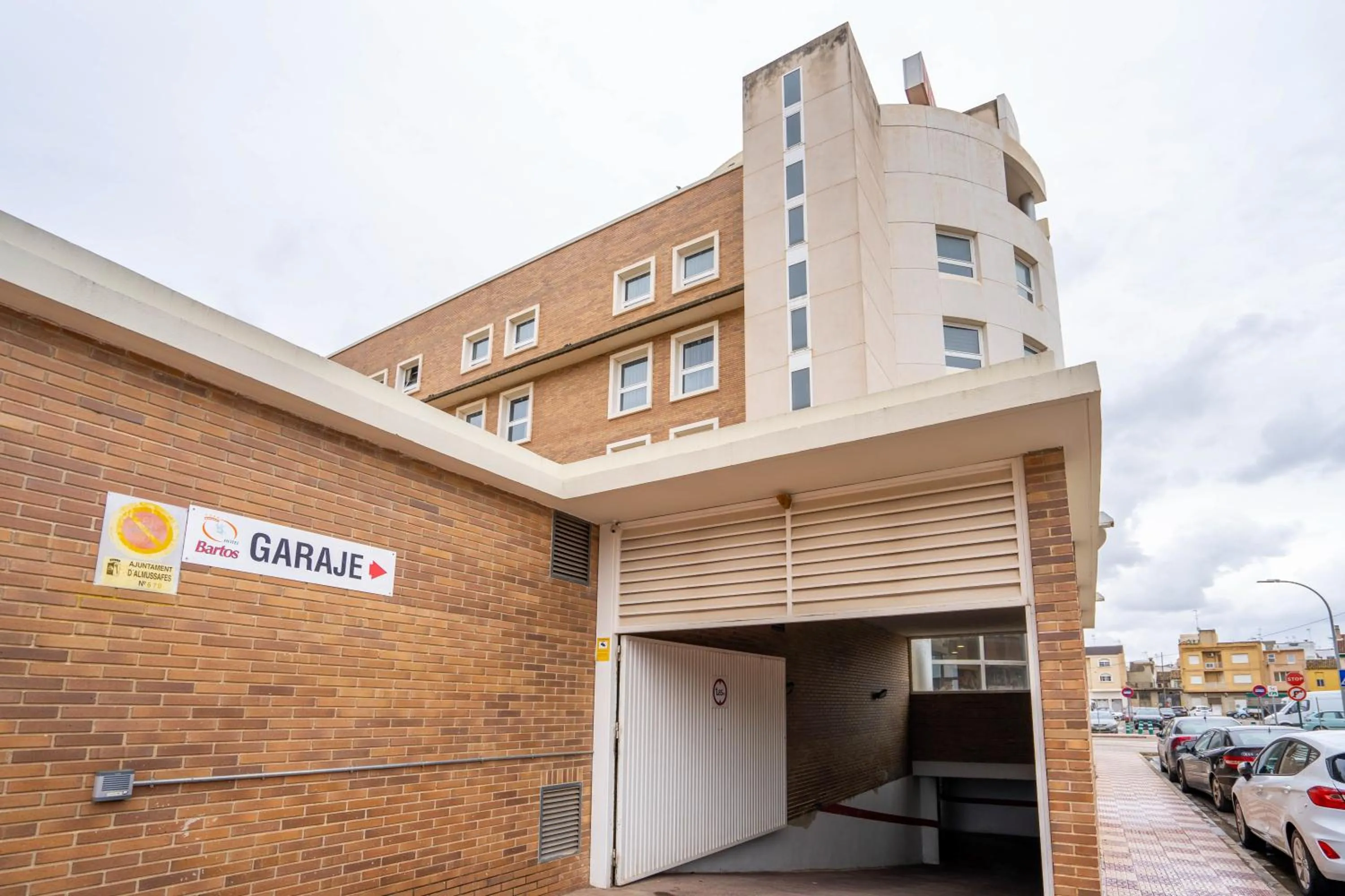 Parking in Hotel Bartos