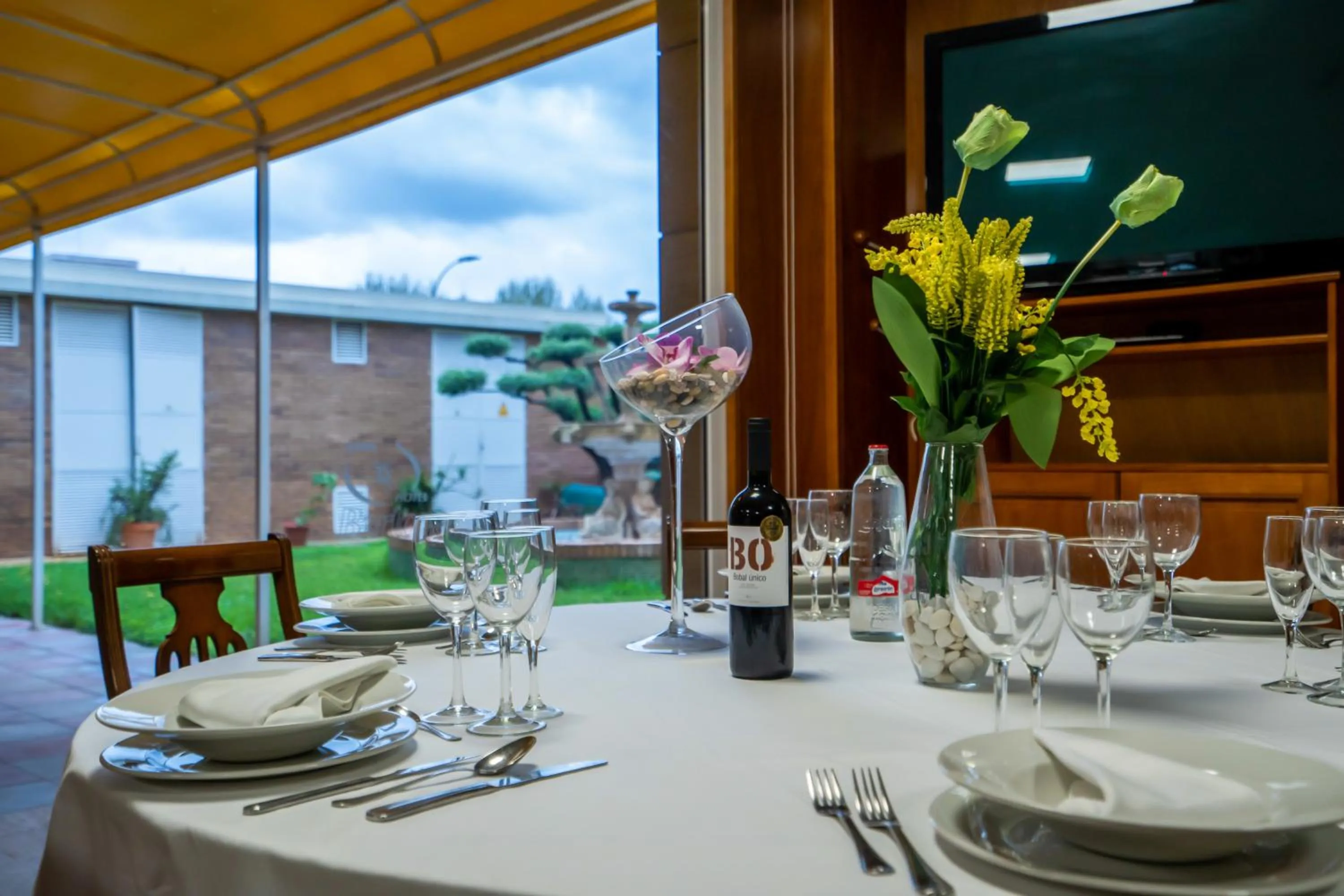 Restaurant/places to eat in Hotel Bartos