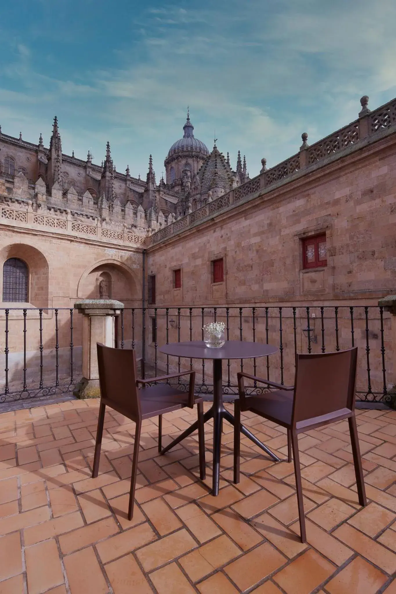 Photo of the whole room in Sercotel Puerta de la Catedral Photo of the whole room in Sercotel Puerta de la Catedral
