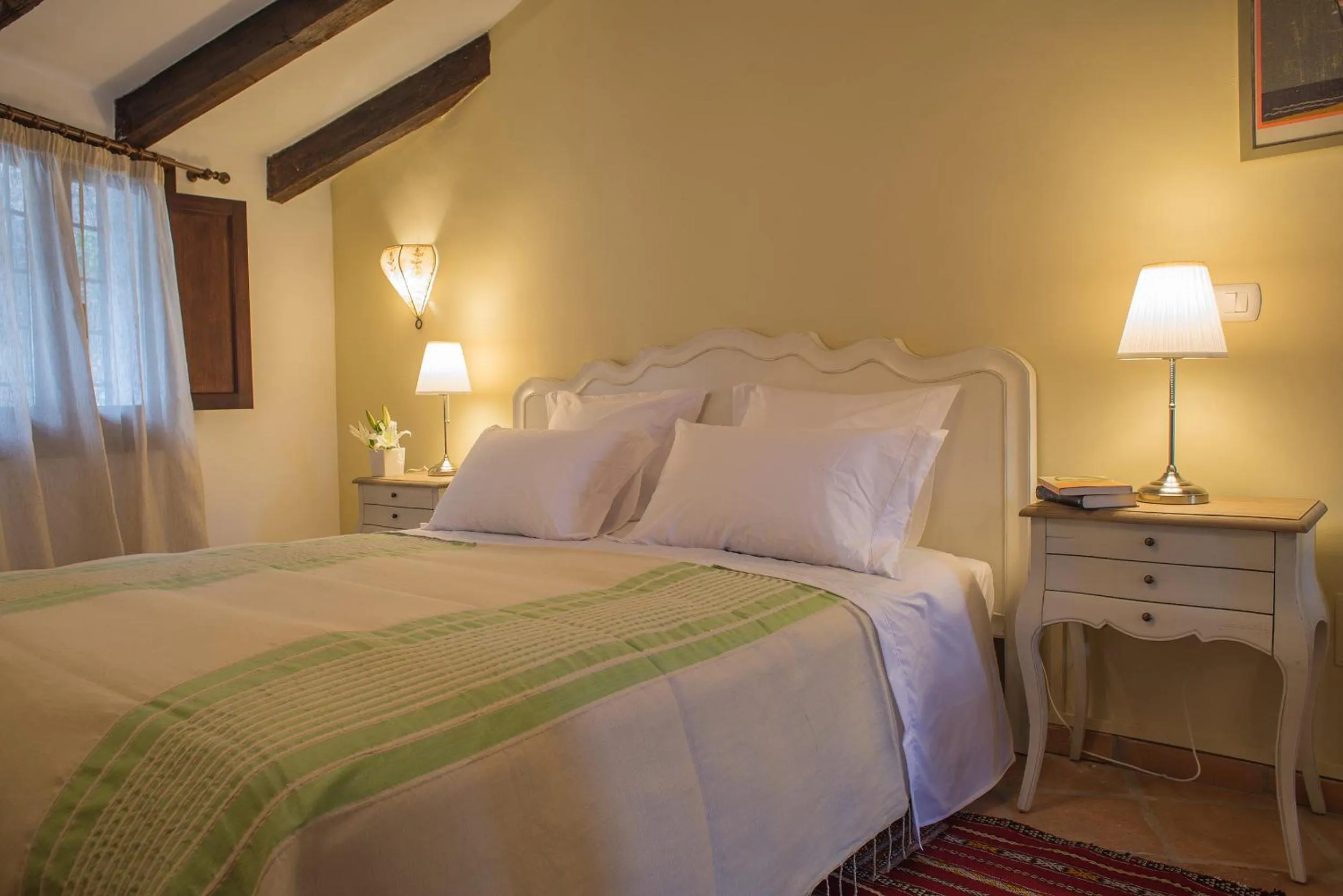 Photo of the whole room, Bed in Alavera de los Baños