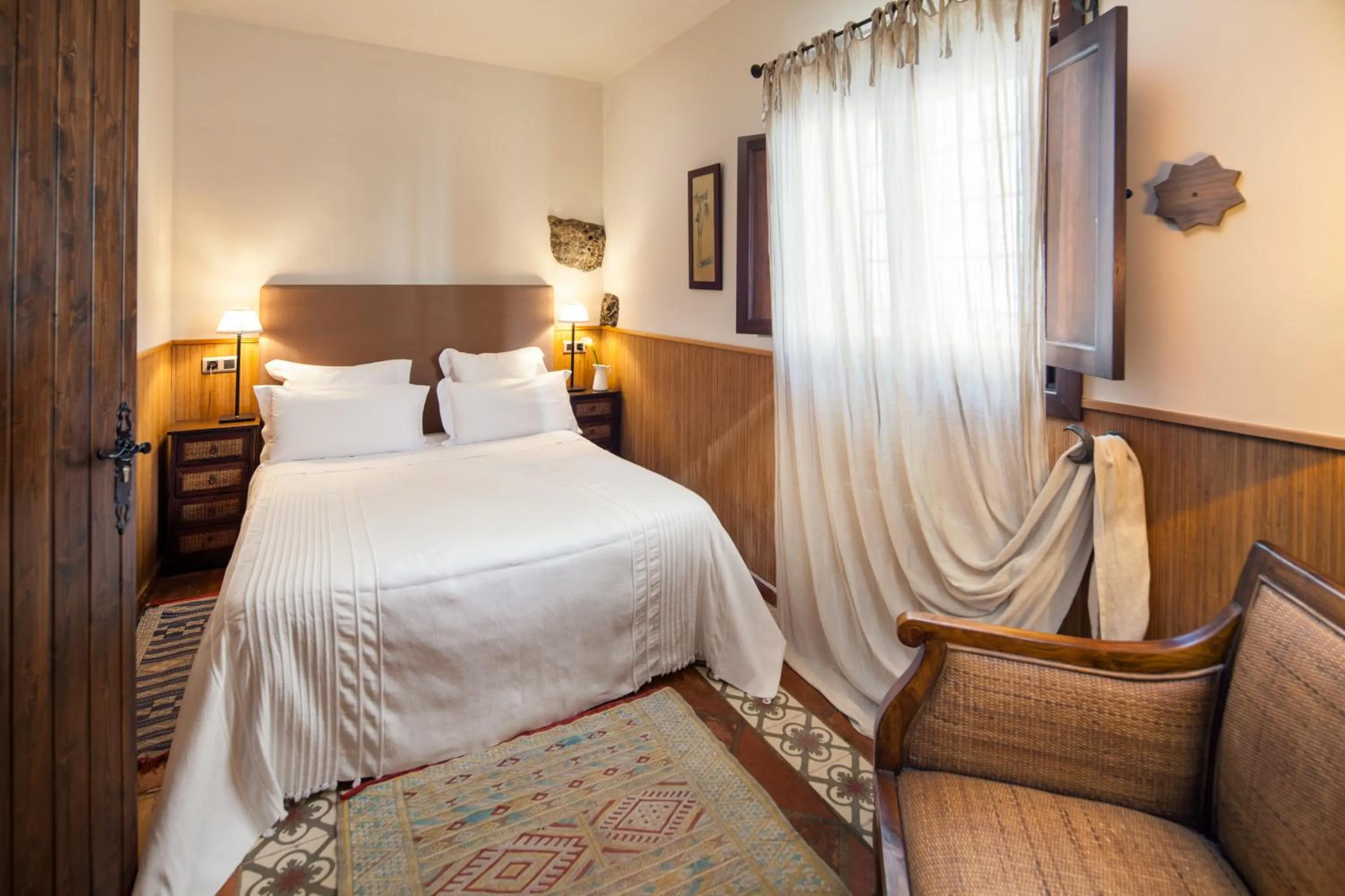 Photo of the whole room, Bed in Alavera de los Baños