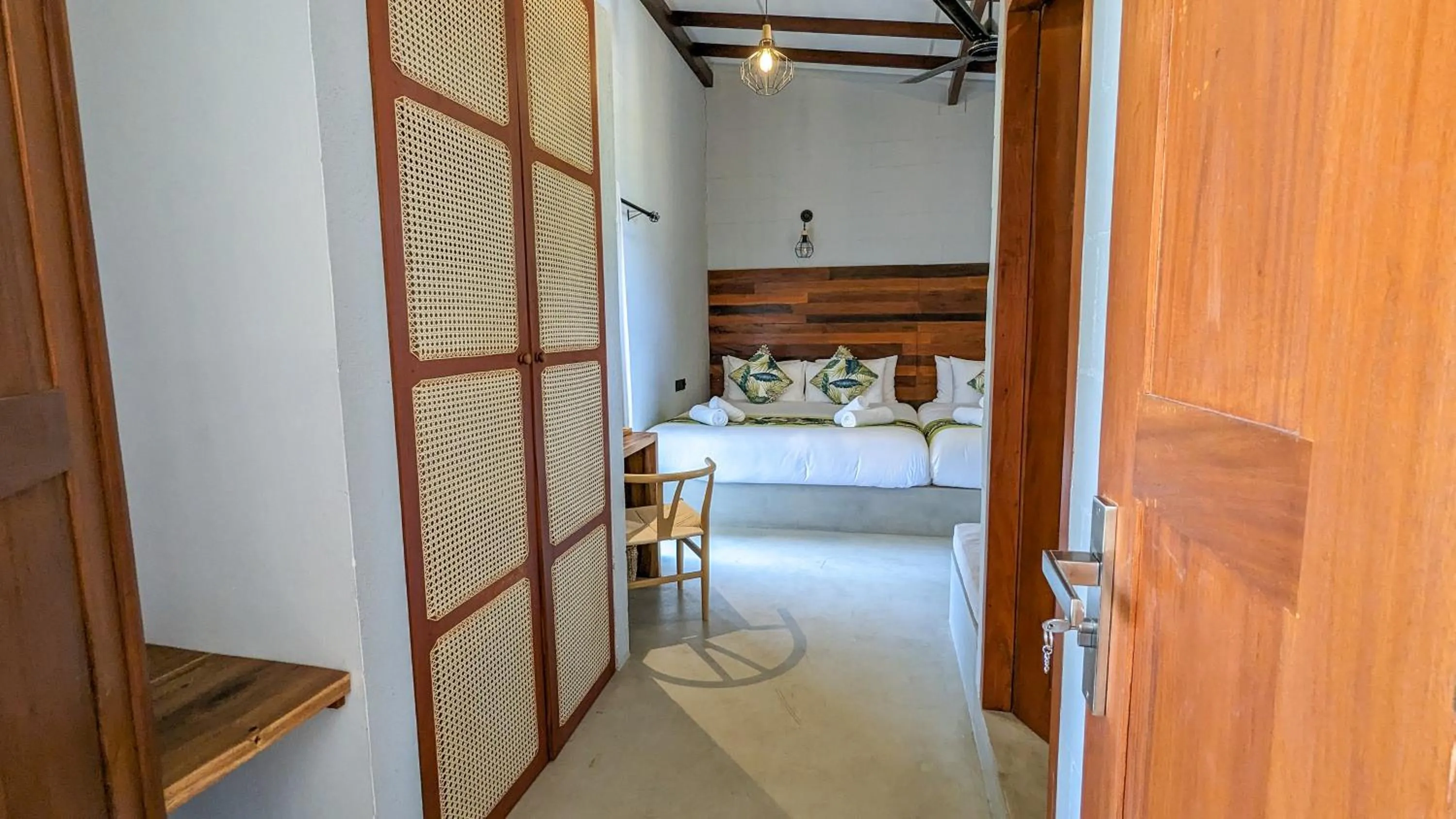 Photo of the whole room in Misty Villa by DBI