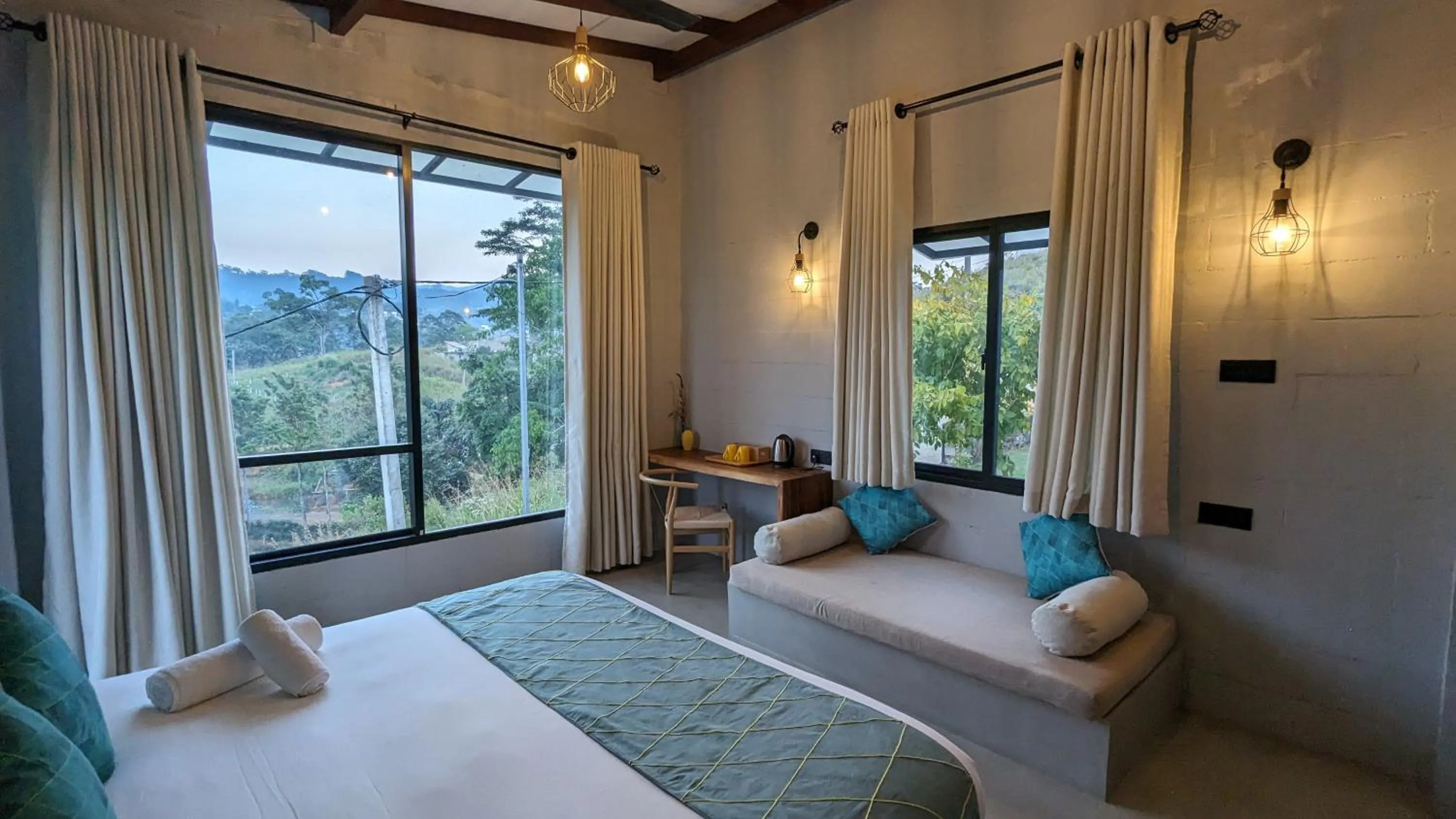 Photo of the whole room, Bed in Misty Villa by DBI