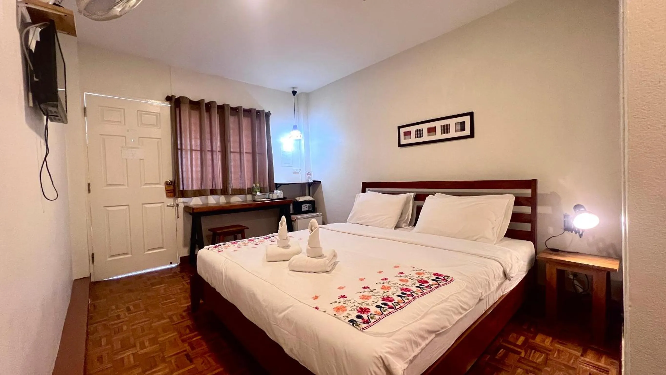 Bed in UDEE Cozy Hotel