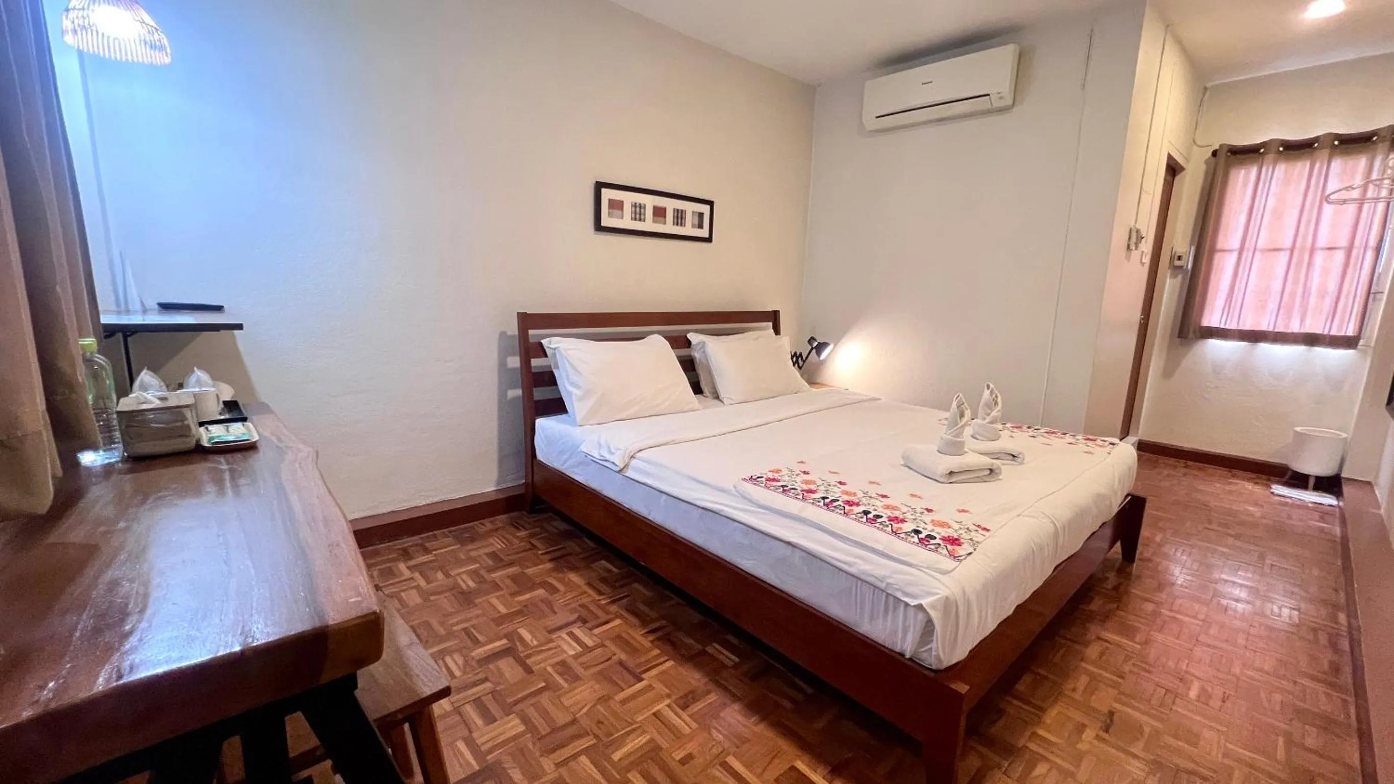 Bed in UDEE Cozy Hotel