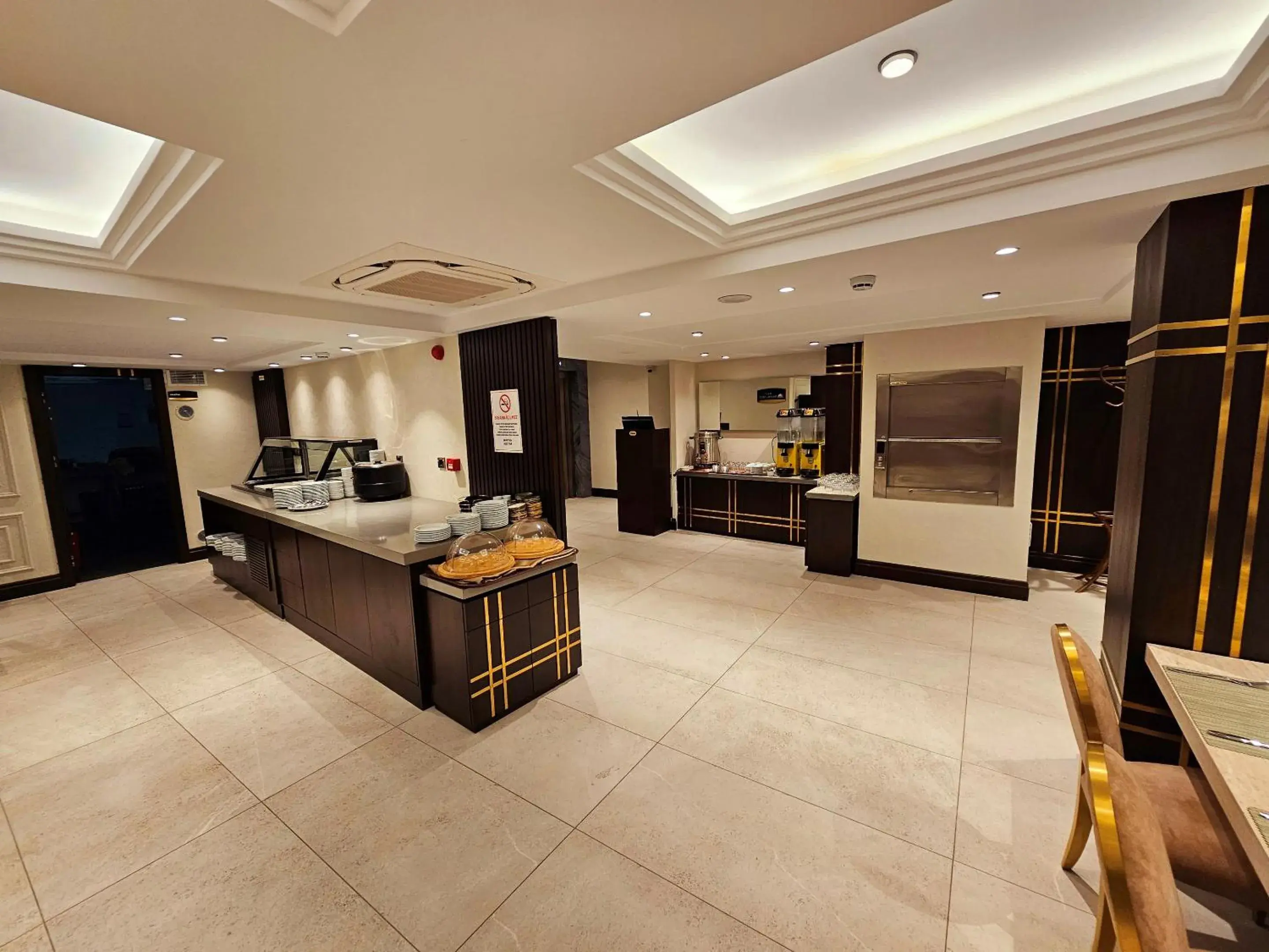 Restaurant/places to eat in Asur Imperıal Hotel Restaurant/places to eat in Asur Imperıal Hotel