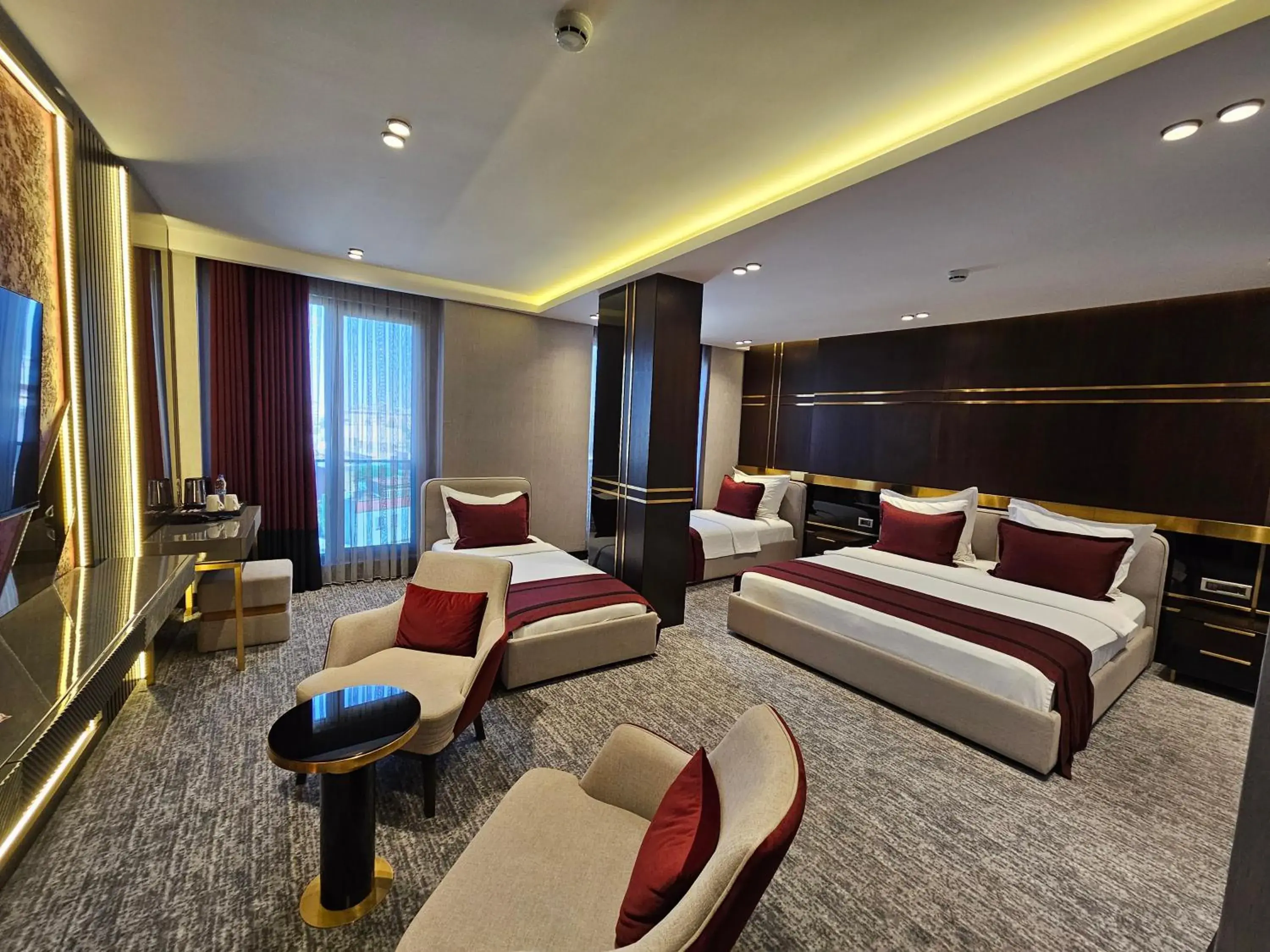 Photo of the whole room, Bed in Asur Imperıal Hotel Photo of the whole room, Bed in Asur Imperıal Hotel