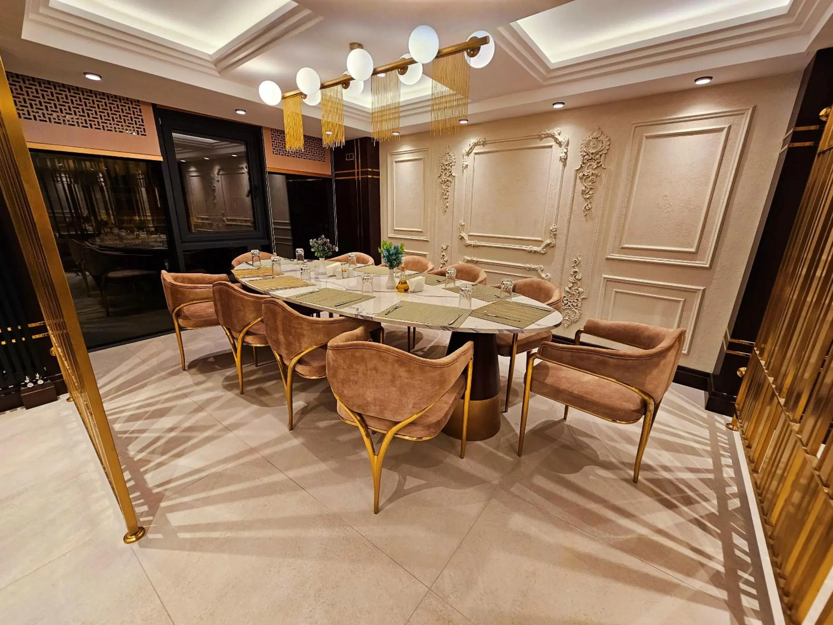 Restaurant/places to eat in Asur Imperıal Hotel Restaurant/places to eat in Asur Imperıal Hotel