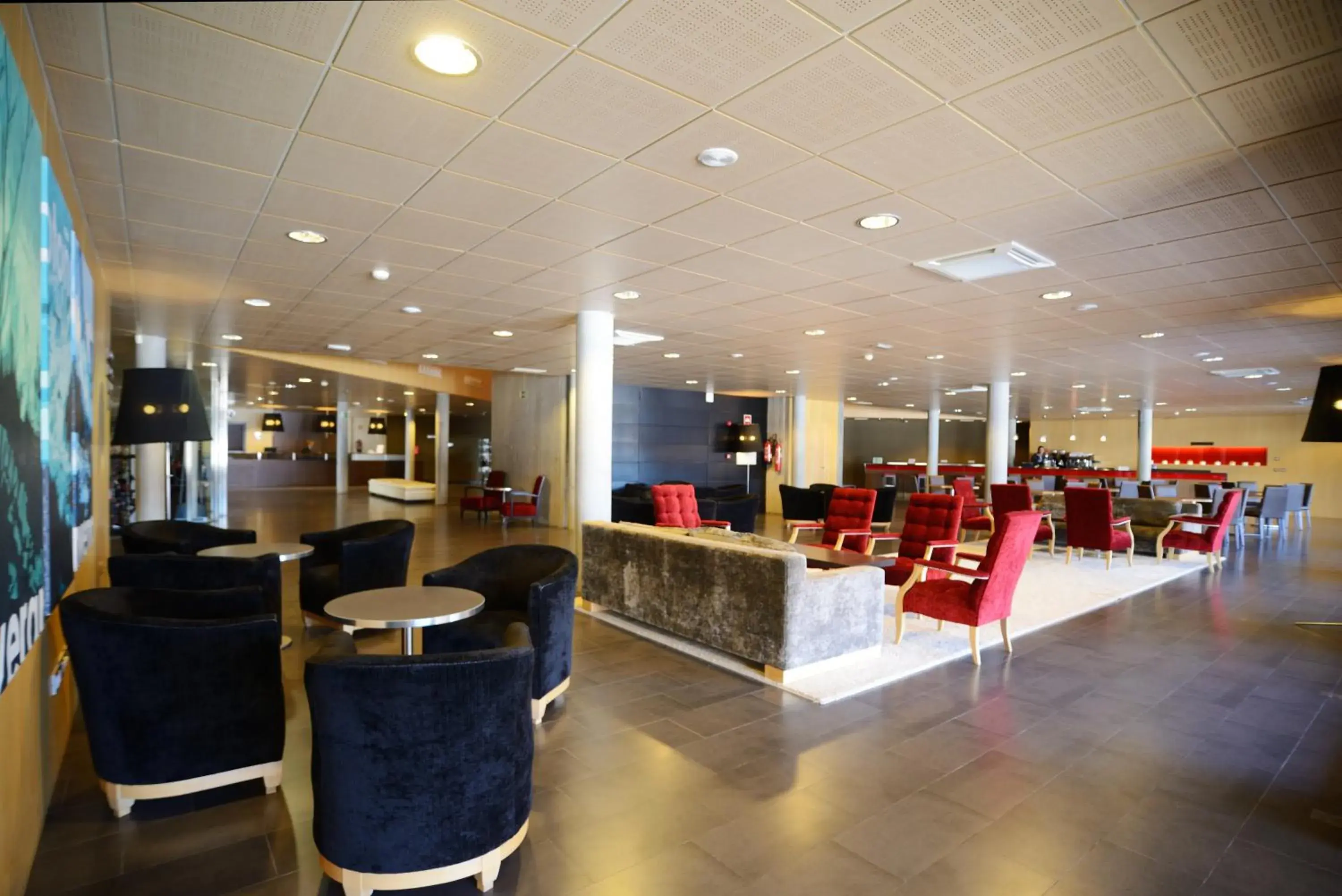 Lounge or bar in HG Alto Aragón Lounge or bar in HG Alto Aragón