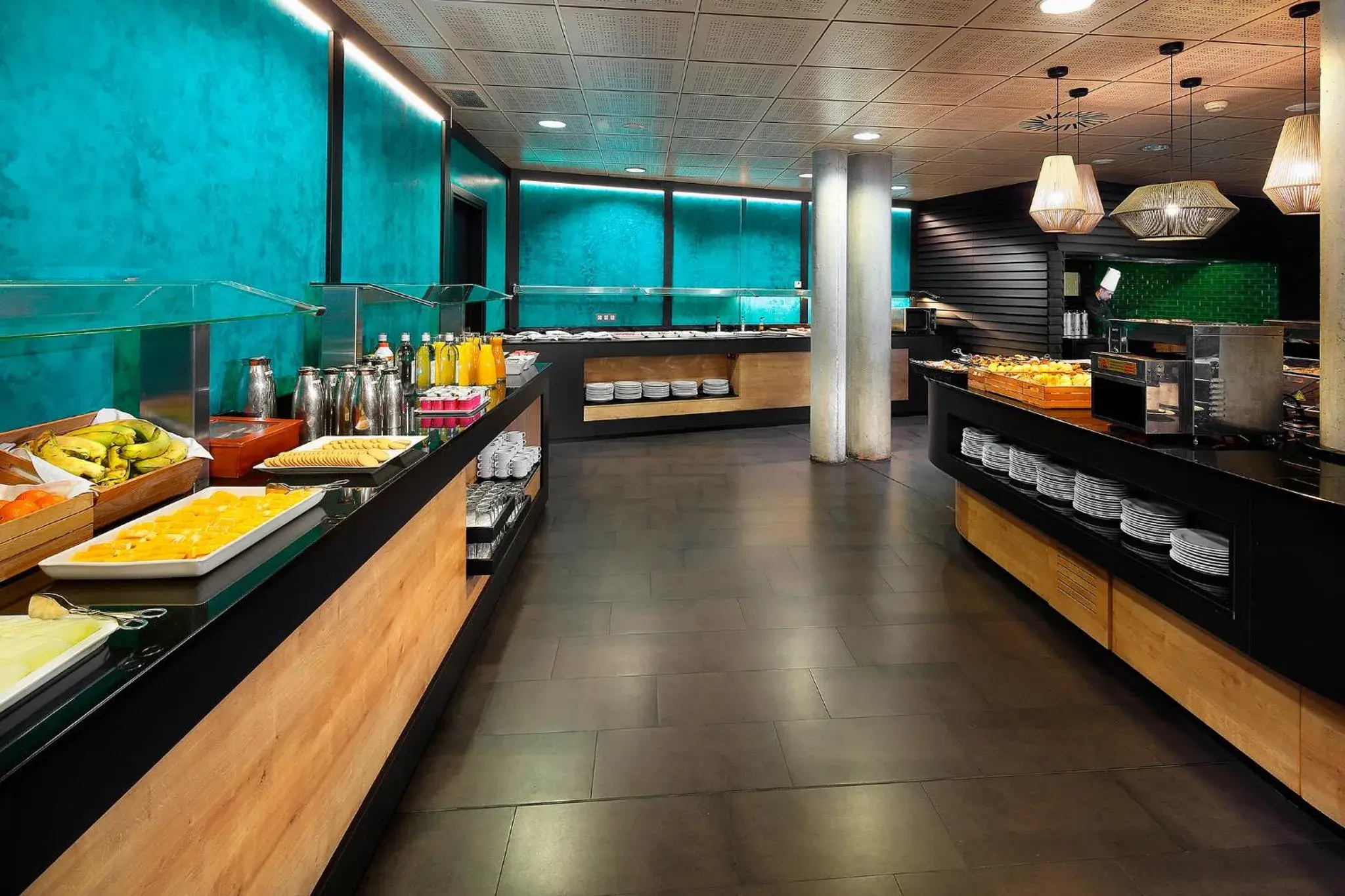 Buffet breakfast in HG Alto Aragón Buffet breakfast in HG Alto Aragón