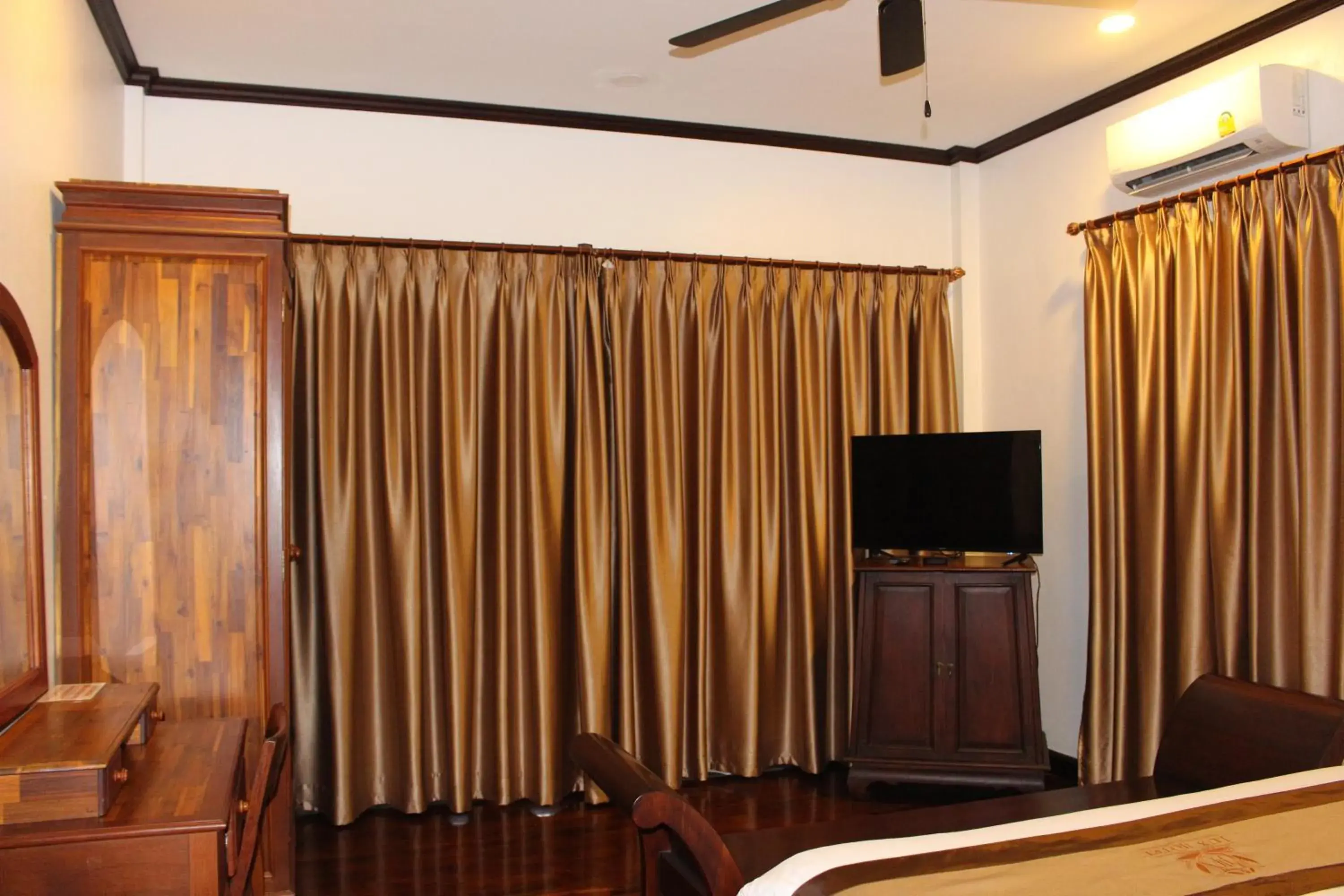 Deluxe Double Room in Lux Hotel Deluxe Double Room in Lux Hotel