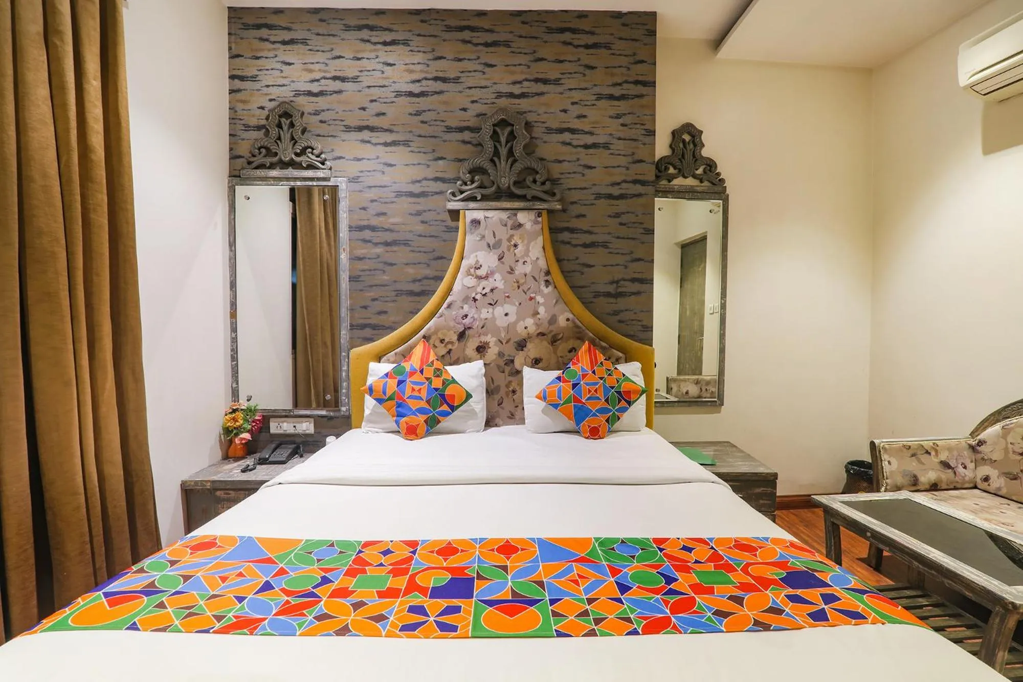 Bed in Via Stay Inn I