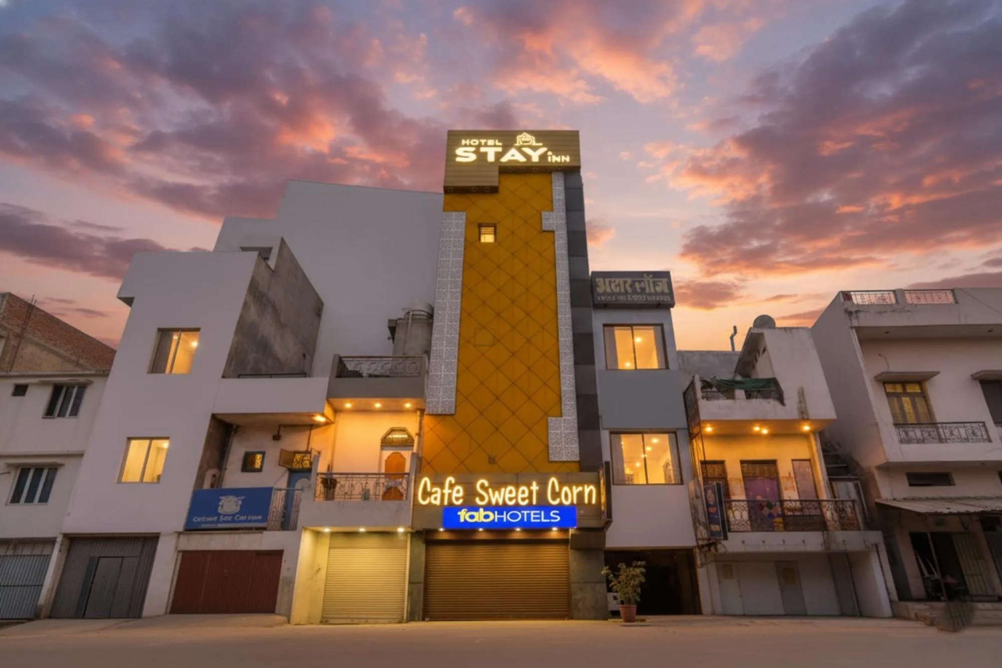 Property building in Via Stay Inn I